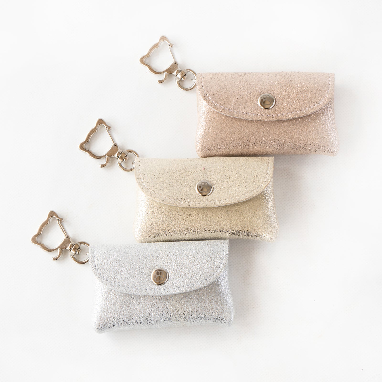 [8/8 (Thu) International Cat Day - One-day only pre-order sale] Sparkly flap key ring - Furnya Nano / Silver