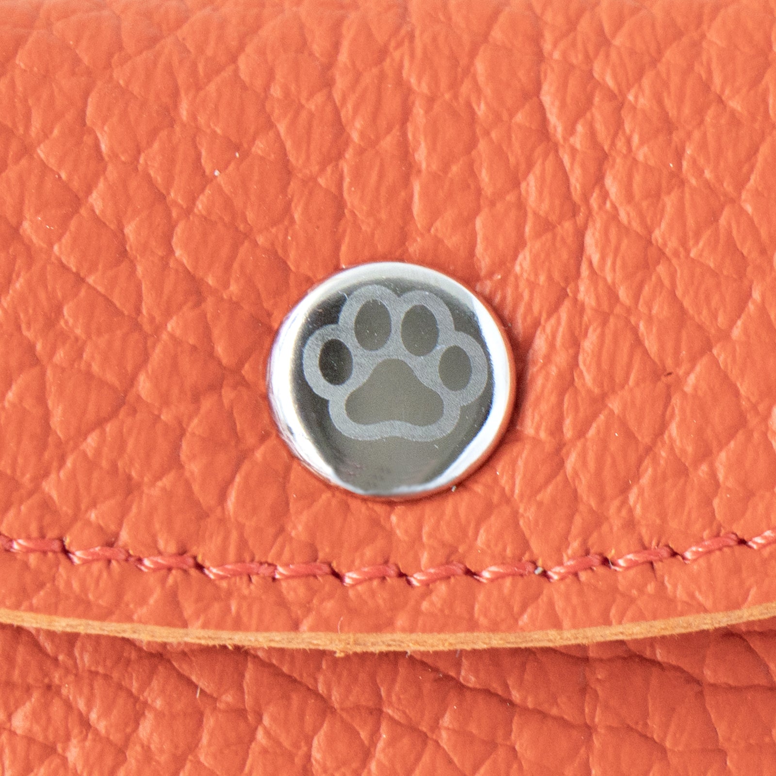 [8/8 (Thu) International Cat Day - One-day only pre-order sale] Flap key ring - Furnya Nano Cuir Mache / Scarlet