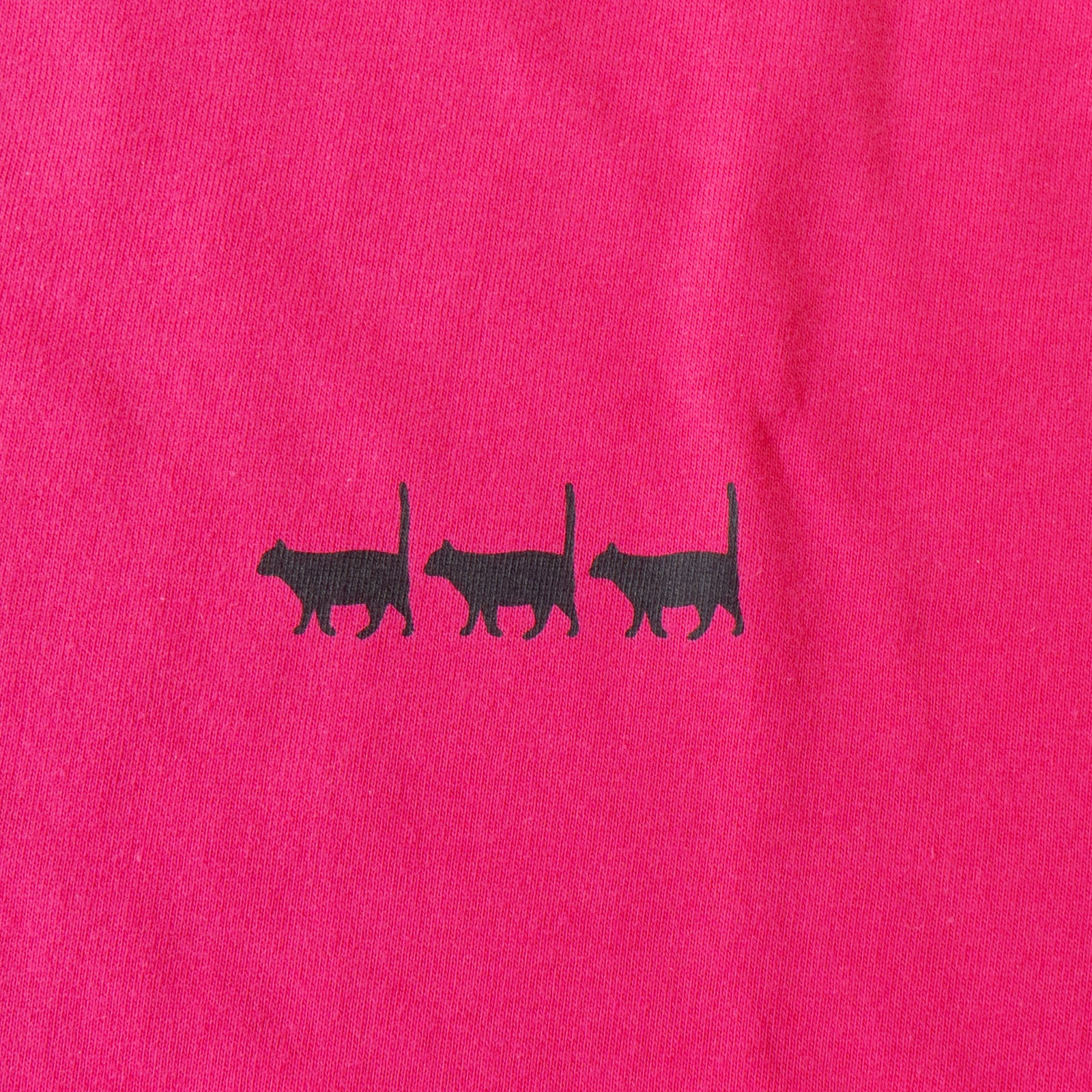 [8/22 (Thu) One-day only, pre-order sale] Cat print T-shirt [Black cat march] / Pink