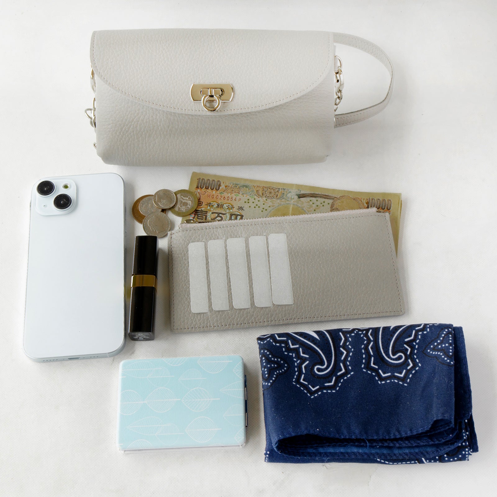 [Made to order from 9/6 (Fri) to 9/16 (Mon)] Fleur Million Pochette Cuir Mache / Light Gray 