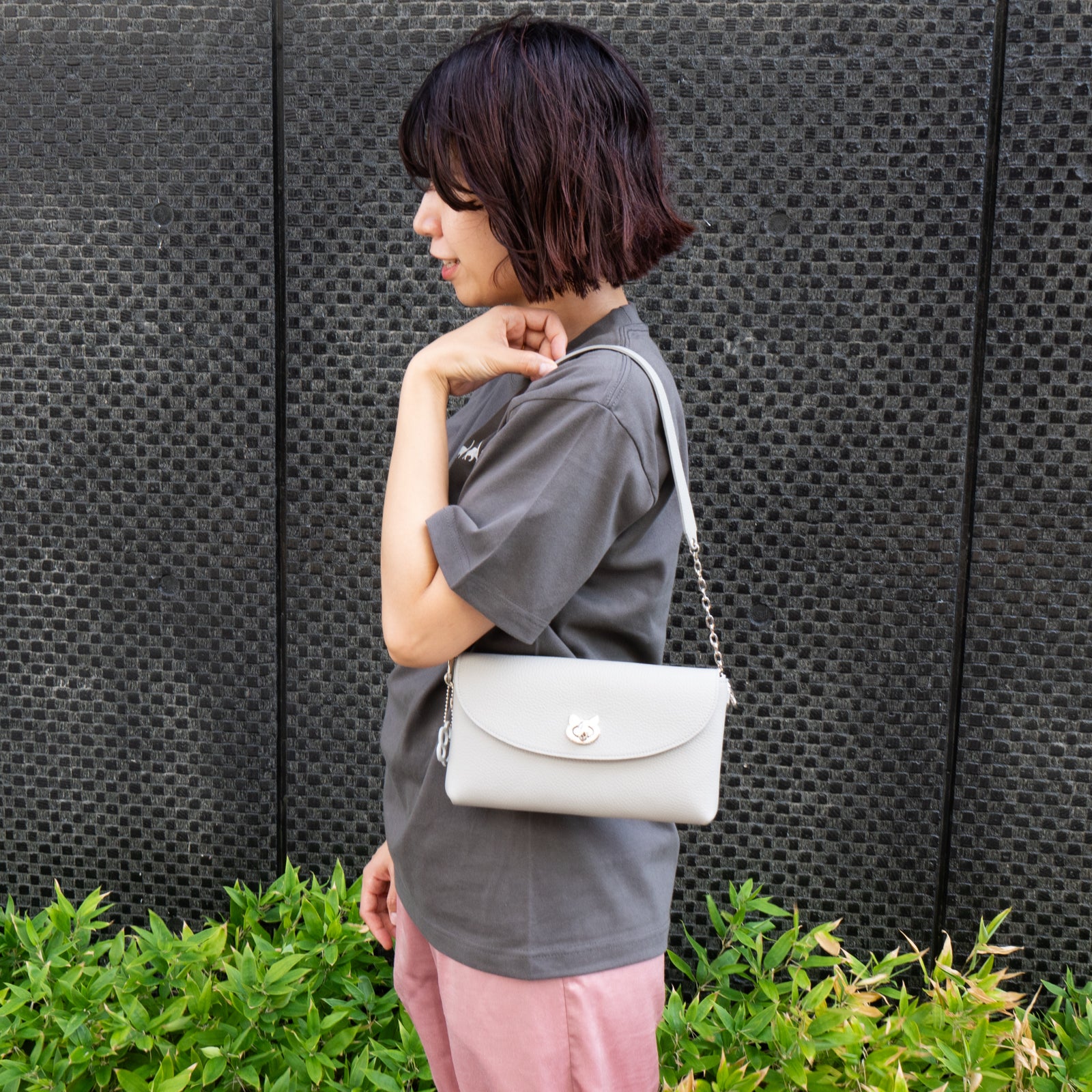 [8/22 (Thu) One-day only, pre-order sale] Furnya Pochette Cuir Mache / Light Gray