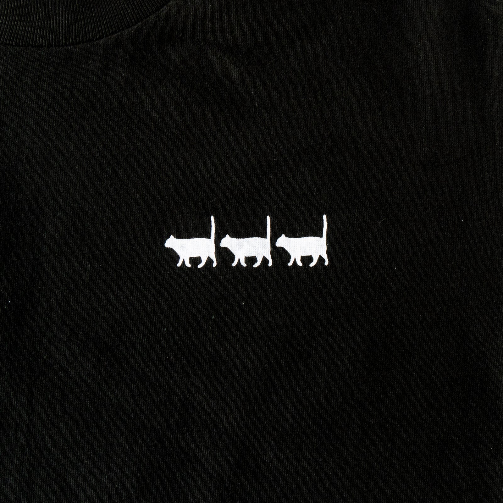 [10/22 (Tue) 1-day limited time only, pre-order sale] Cat print long T-shirt [White cat march] / Black