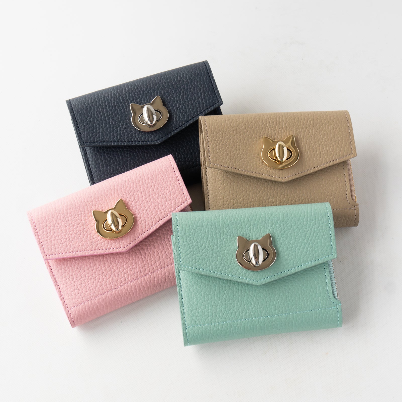 [9/22 (Sun) One-day only, pre-order sale] Handy Wallet Nyapera Grande Cuir Mache / Mint