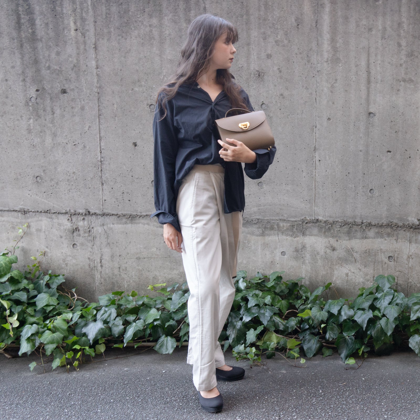 [Made to order 9/20 (Fri) - 9/29 (Sun)] 2WAY Boston Bag Loire 22 Cuir Mache / Taupe 