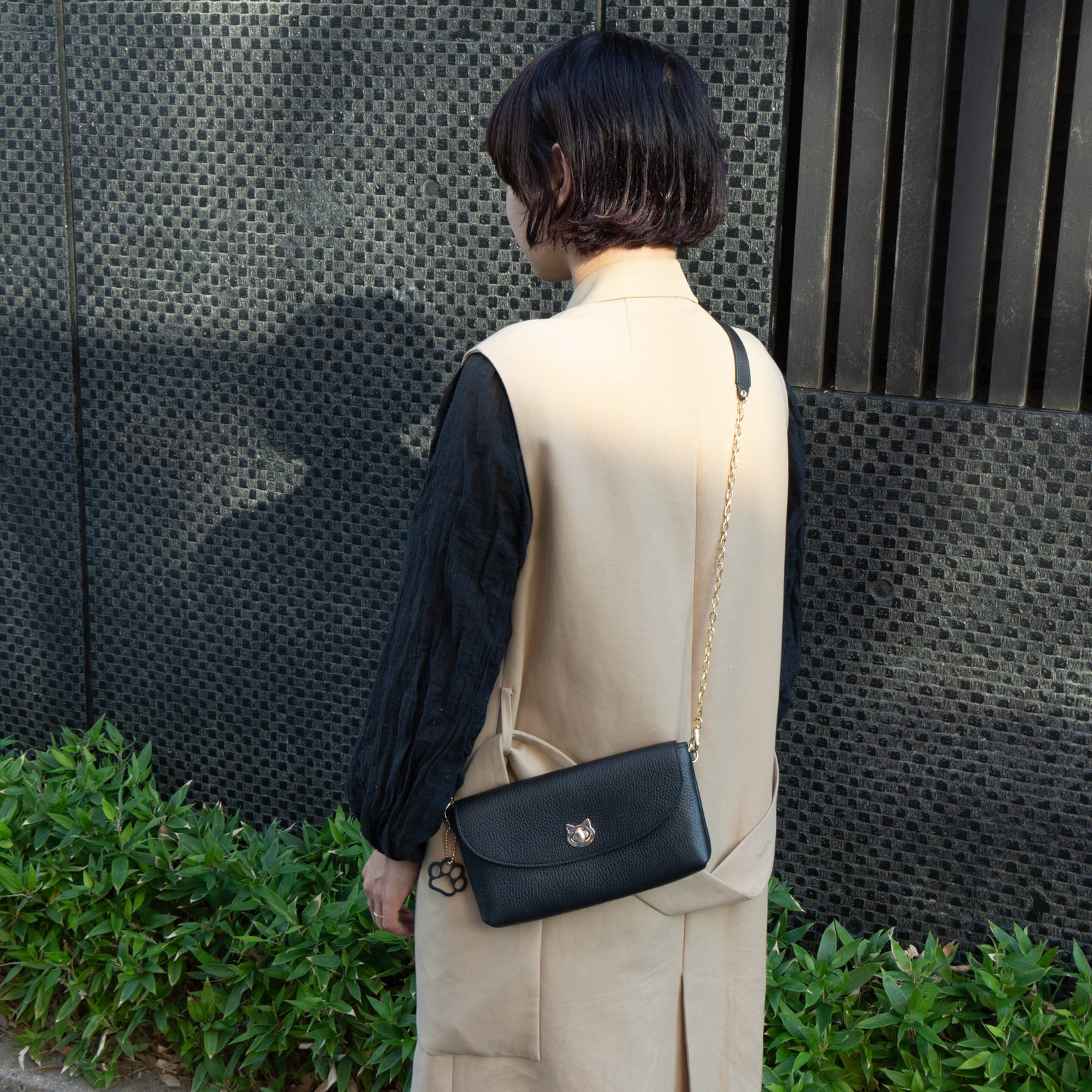 [10/8 (Tue) One-day only, pre-order sale] Furnya Pochette Cuir Mache / Black