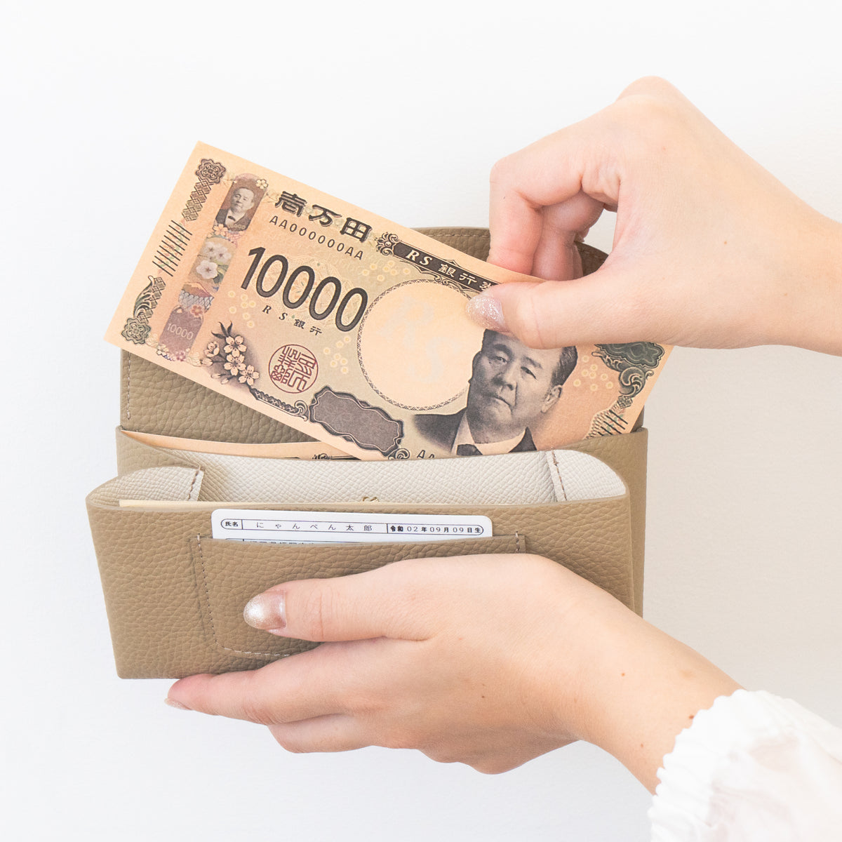 【受注販売：10/9(金)22:00〜13(火)】小さなレザーフラップ長財布・ミャウヴェルロック　キュイール・マッシュ  /  トゥルティエール