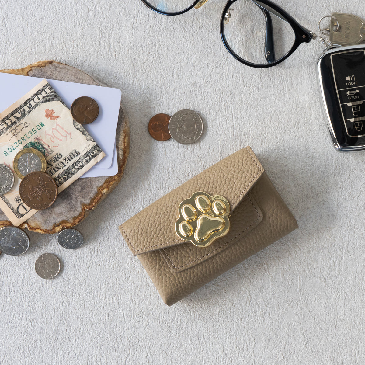 [Made-to-order: 10/23 (Fri) 22:00 - 10/26 (Mon)] Small Multi-case: Meowver Mini Cuir Mush / Turtledove