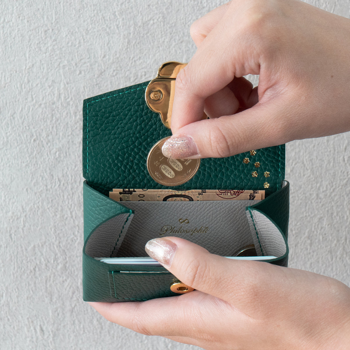 [Made-to-order: 10/23 (Fri) 22:00 – 26 (Mon)] Small Multi-Case: Meowver Mini Cuir Mush / Emerald