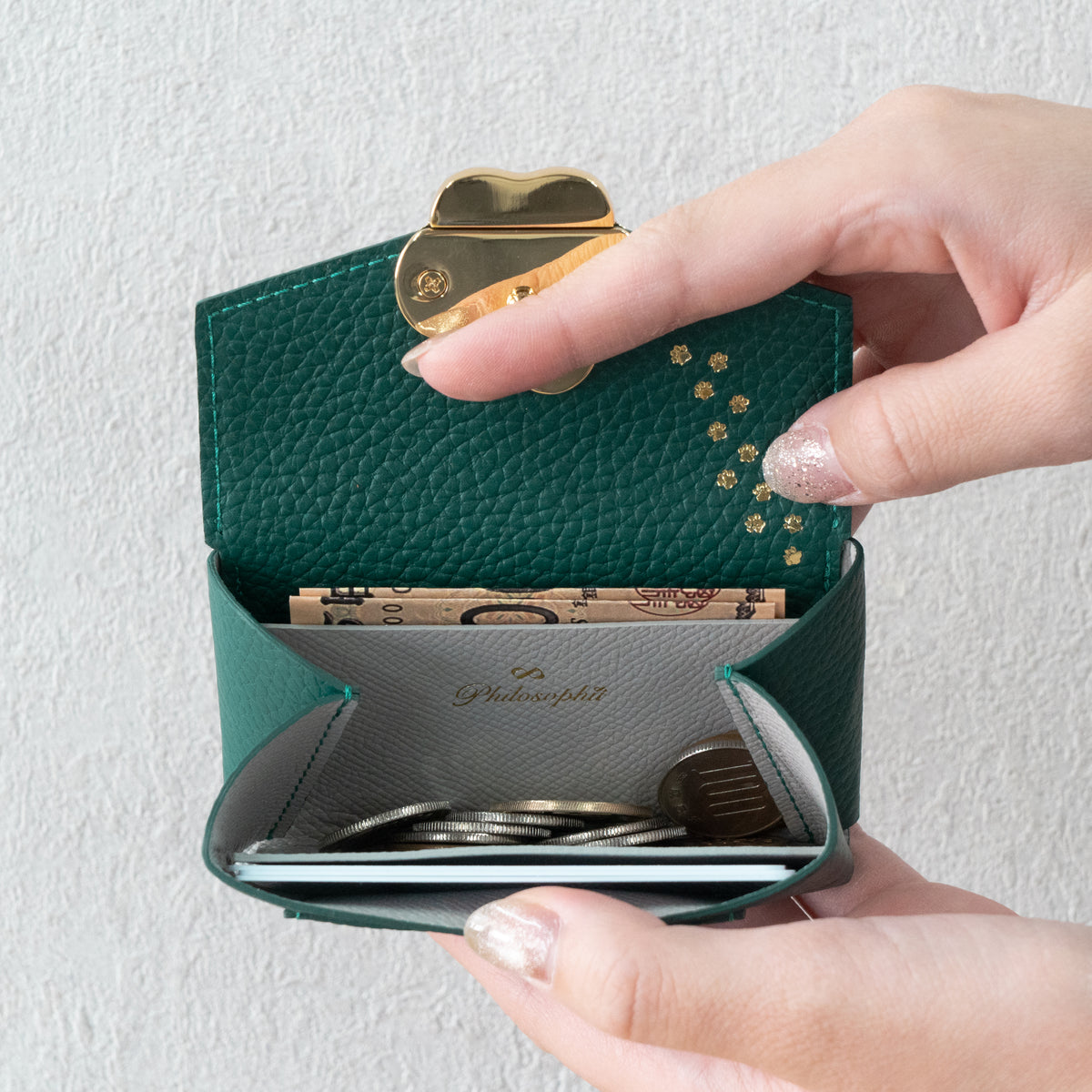 [Made-to-order: 10/23 (Fri) 22:00 – 26 (Mon)] Small Multi-Case: Meowver Mini Cuir Mush / Emerald