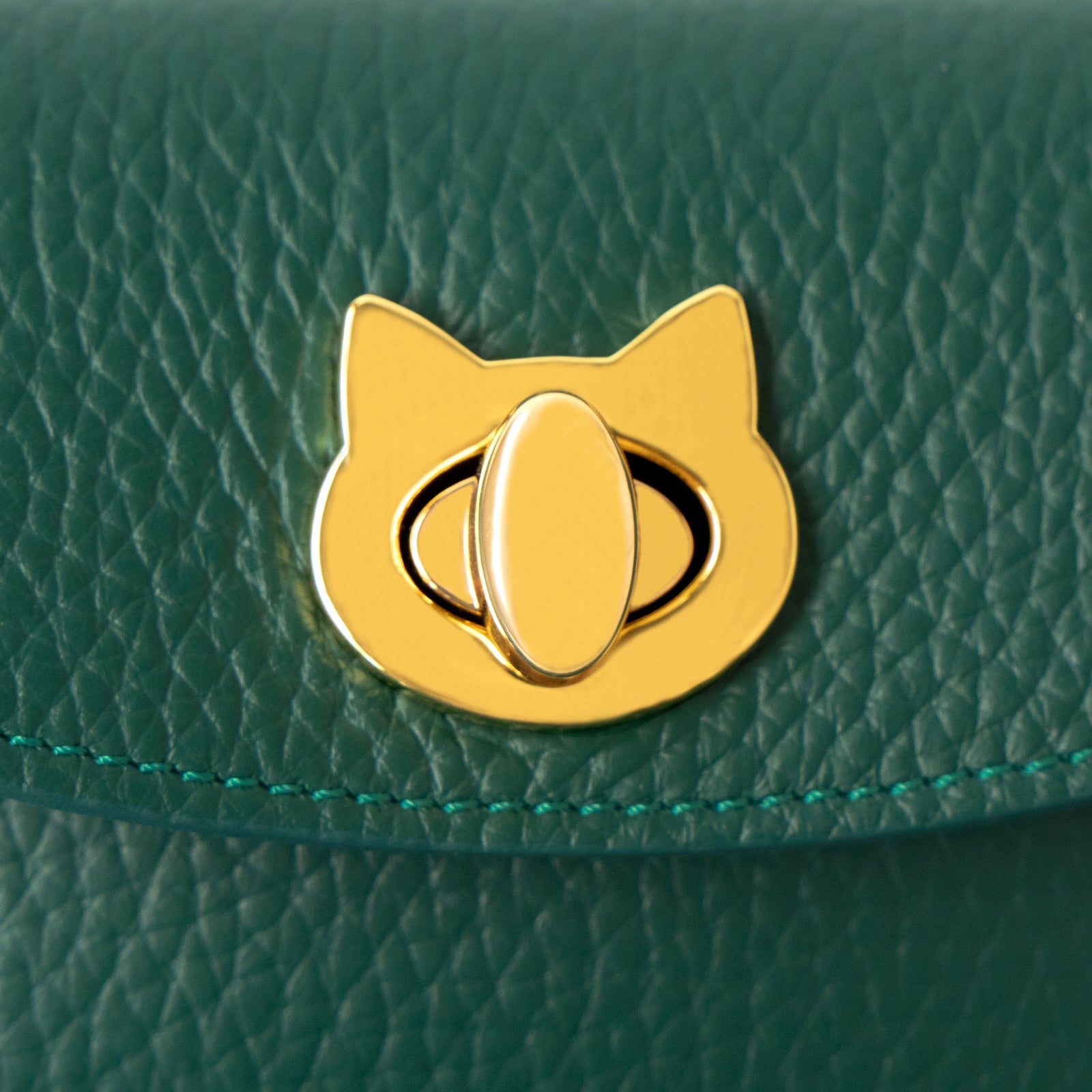 フラップウォレット・フルーニャ ミディアム　キュイール・マッシュ / エメラルド