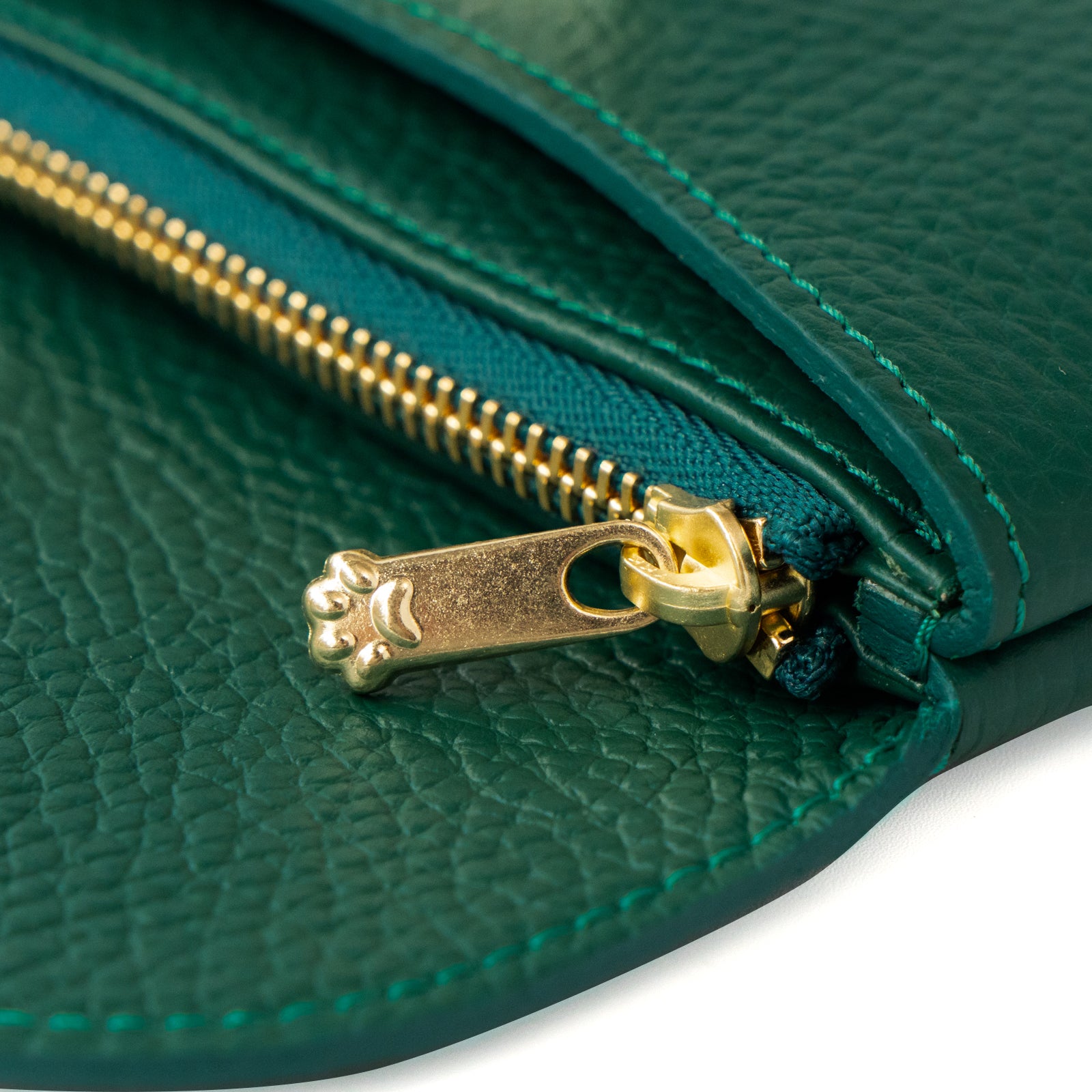 フラップウォレット・フルーニャ ミディアム　キュイール・マッシュ / エメラルド