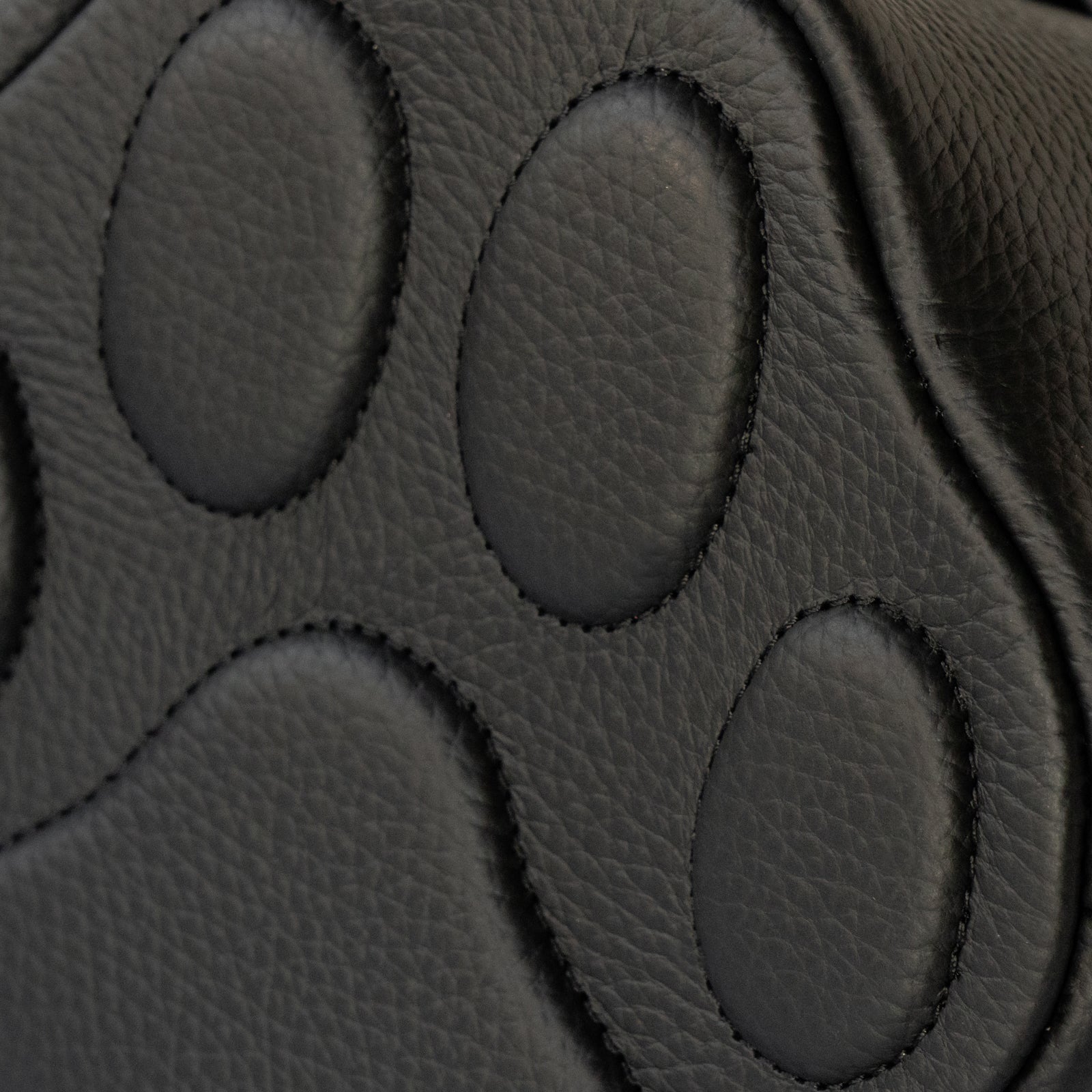 【12/7(日)22:00～ 26時間限定販売】【数量限定】 チェーンショルダー付きミニバッグ・PAW  (パウ)   / ブラック [選べる金具]