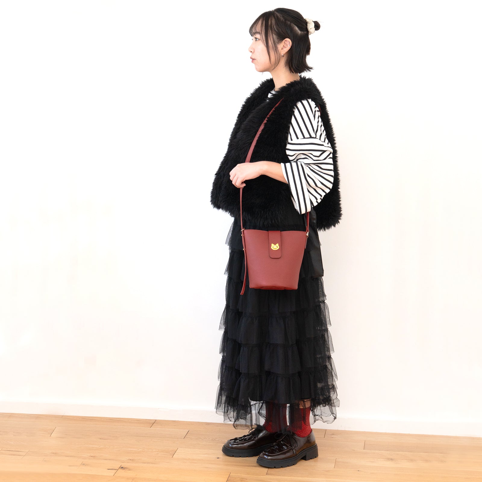 ショルダーバッグ  PAW (パウ)   キュイール・マッシュ / ボルドー