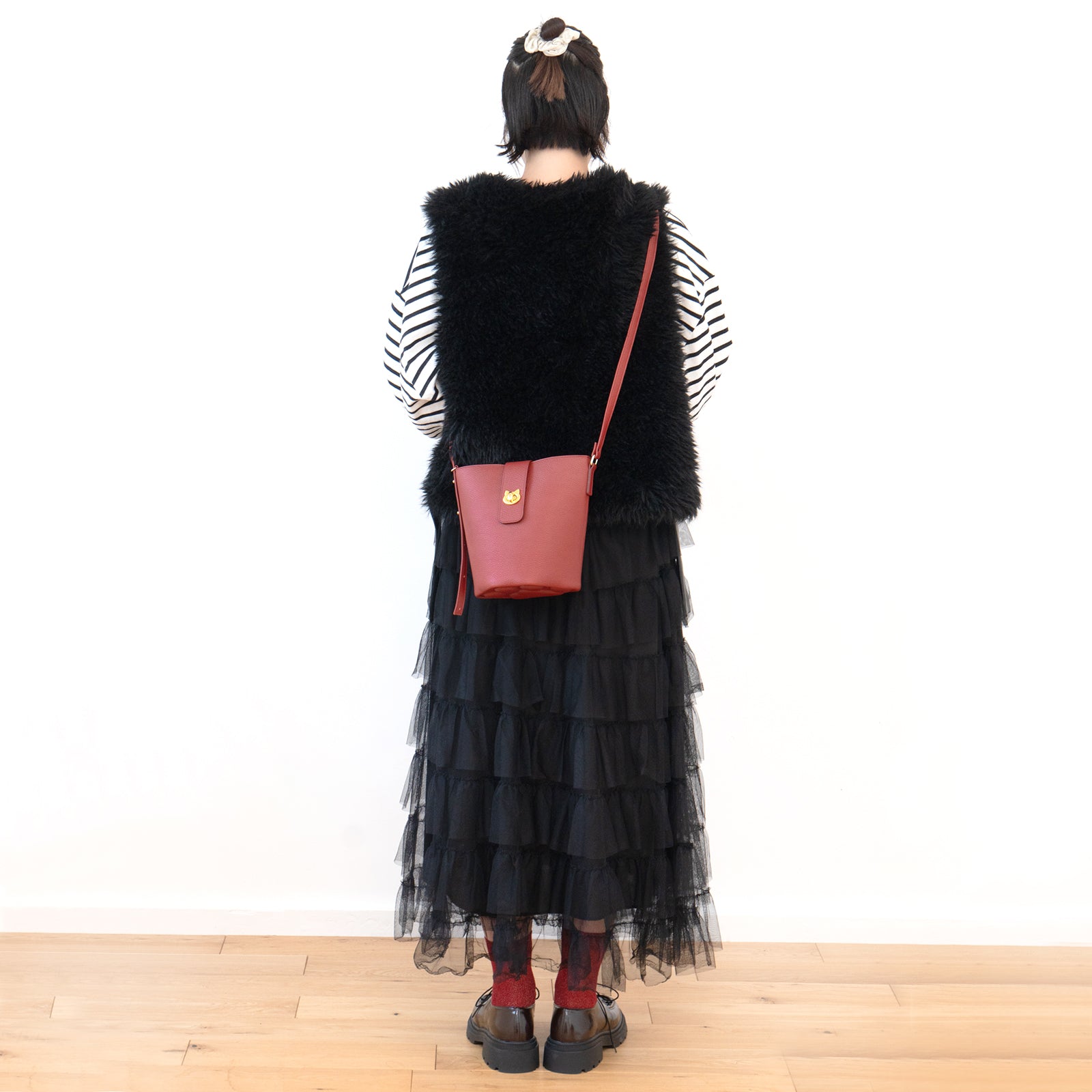 ショルダーバッグ  PAW (パウ)   キュイール・マッシュ / ボルドー