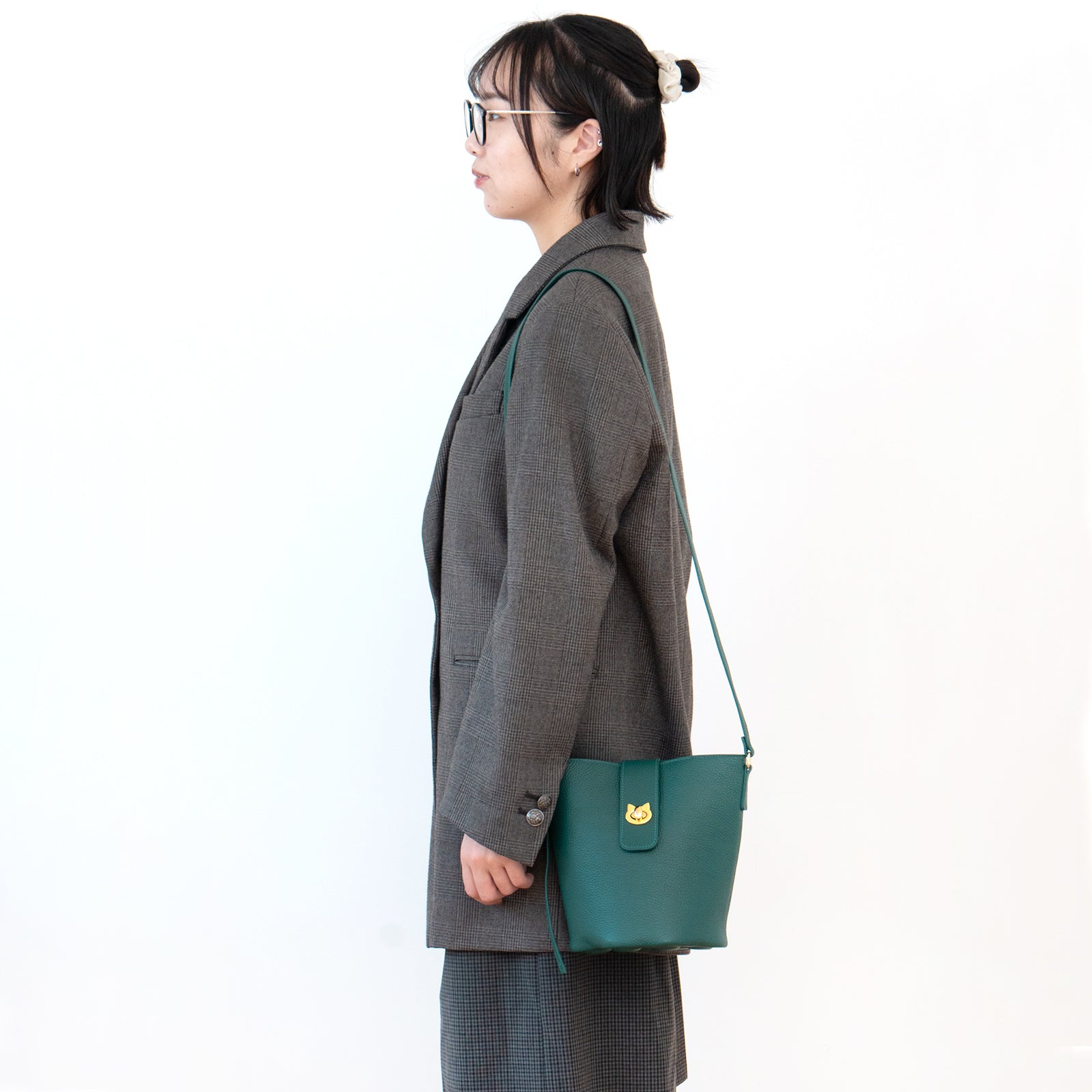ショルダーバッグ  PAW (パウ)   キュイール・マッシュ / エメラルド