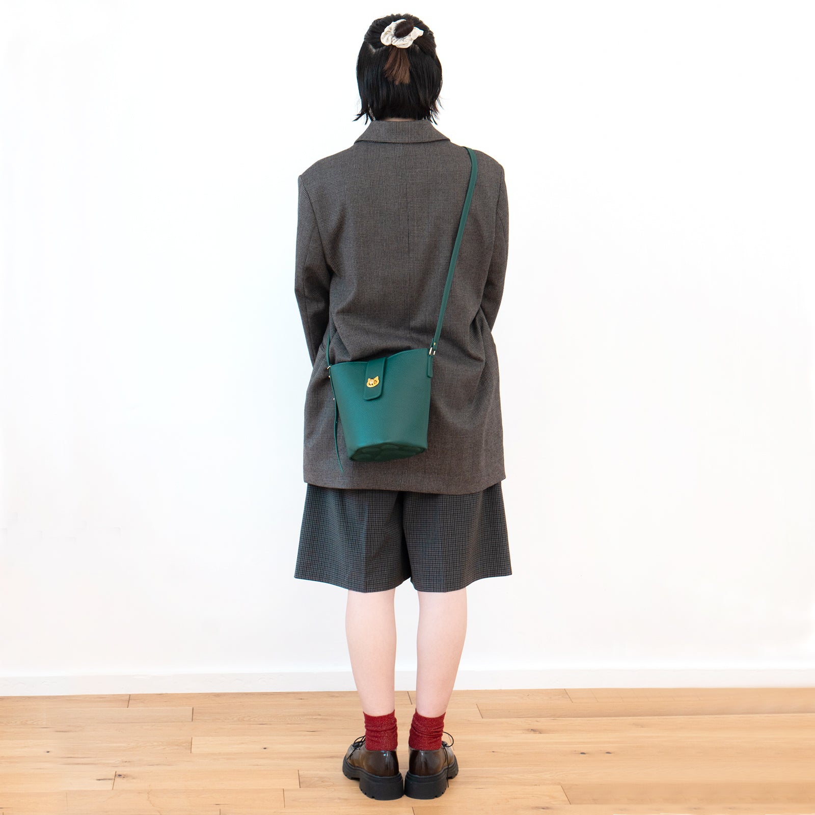 ショルダーバッグ  PAW (パウ)   キュイール・マッシュ / エメラルド