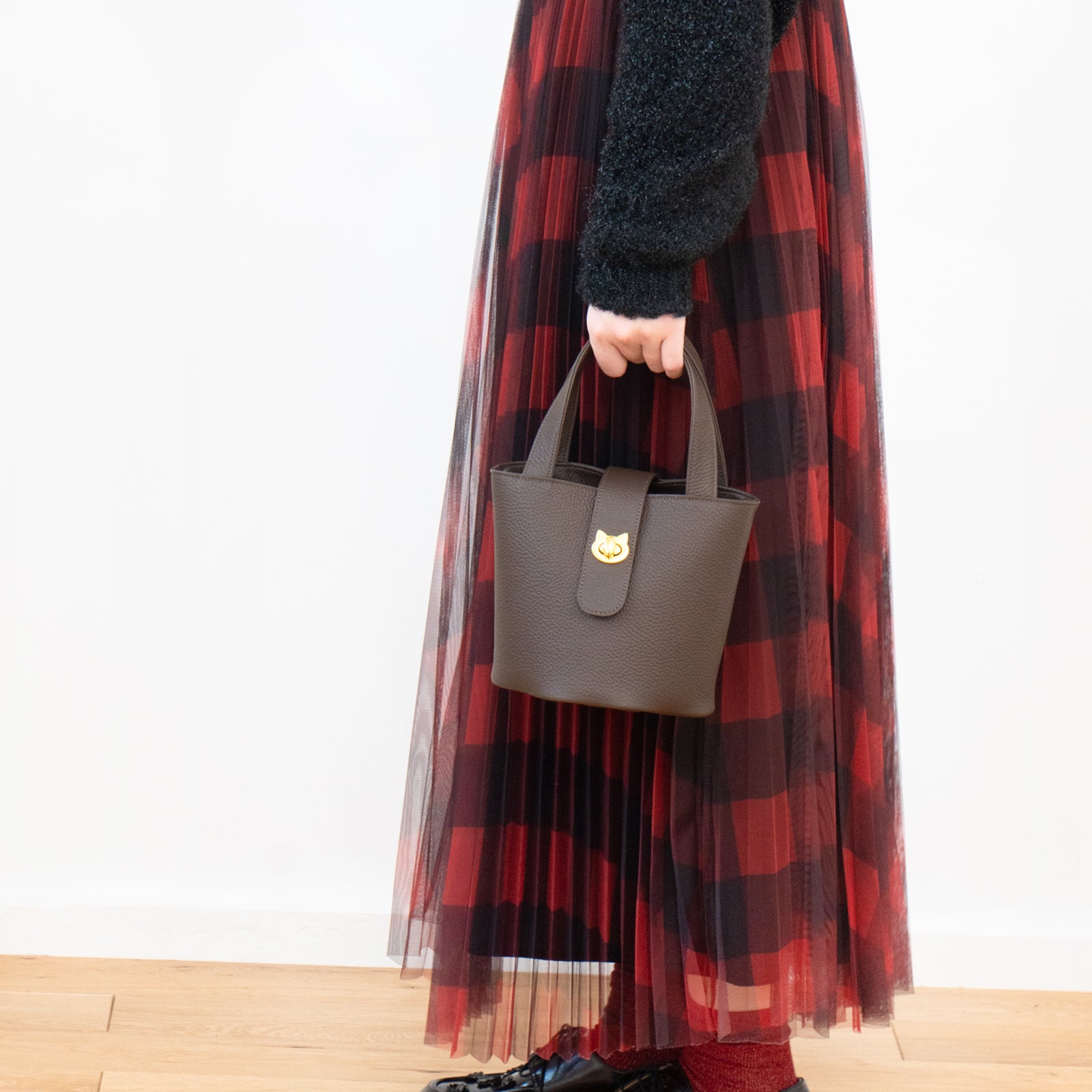 PAW Cuir Mache Mini Bag with Chain Shoulder Strap / Chocolate 