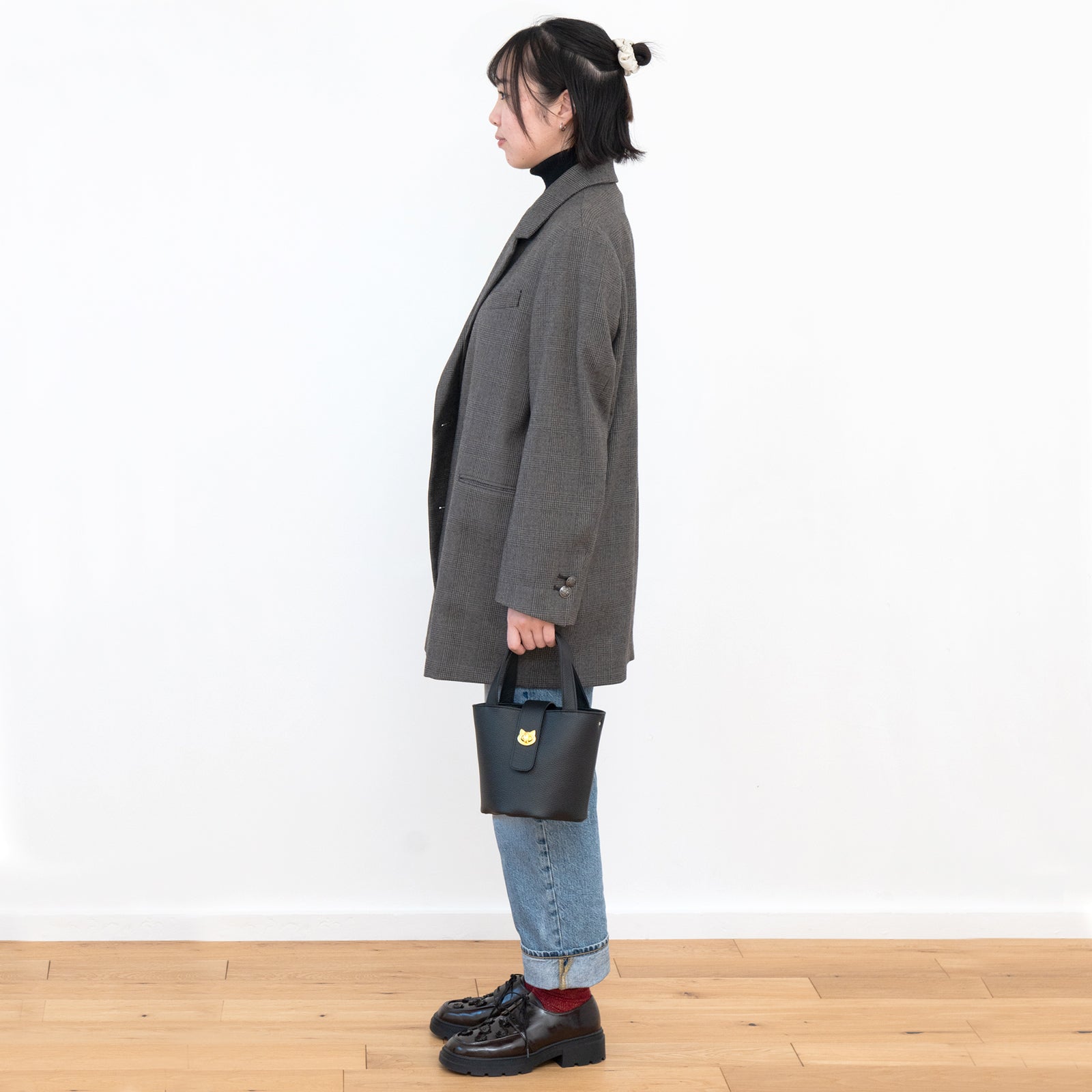 【12/7(日)22:00～ 26時間限定販売】【数量限定】 チェーンショルダー付きミニバッグ・PAW  (パウ)   / ブラック [選べる金具]