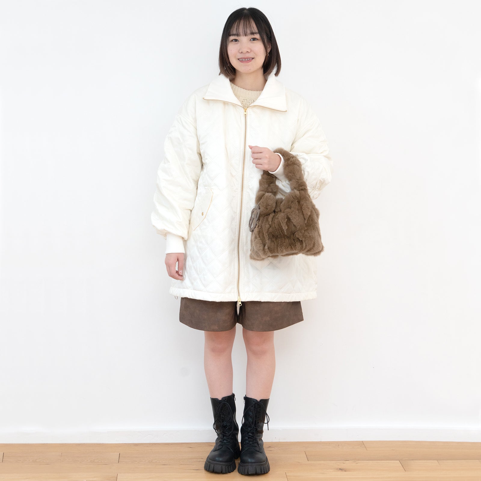 【12/7(日)22:00～ 26時間限定販売】【数量限定】 ワンハンドルファーバッグ・PAW  (パウ)   / キャメル