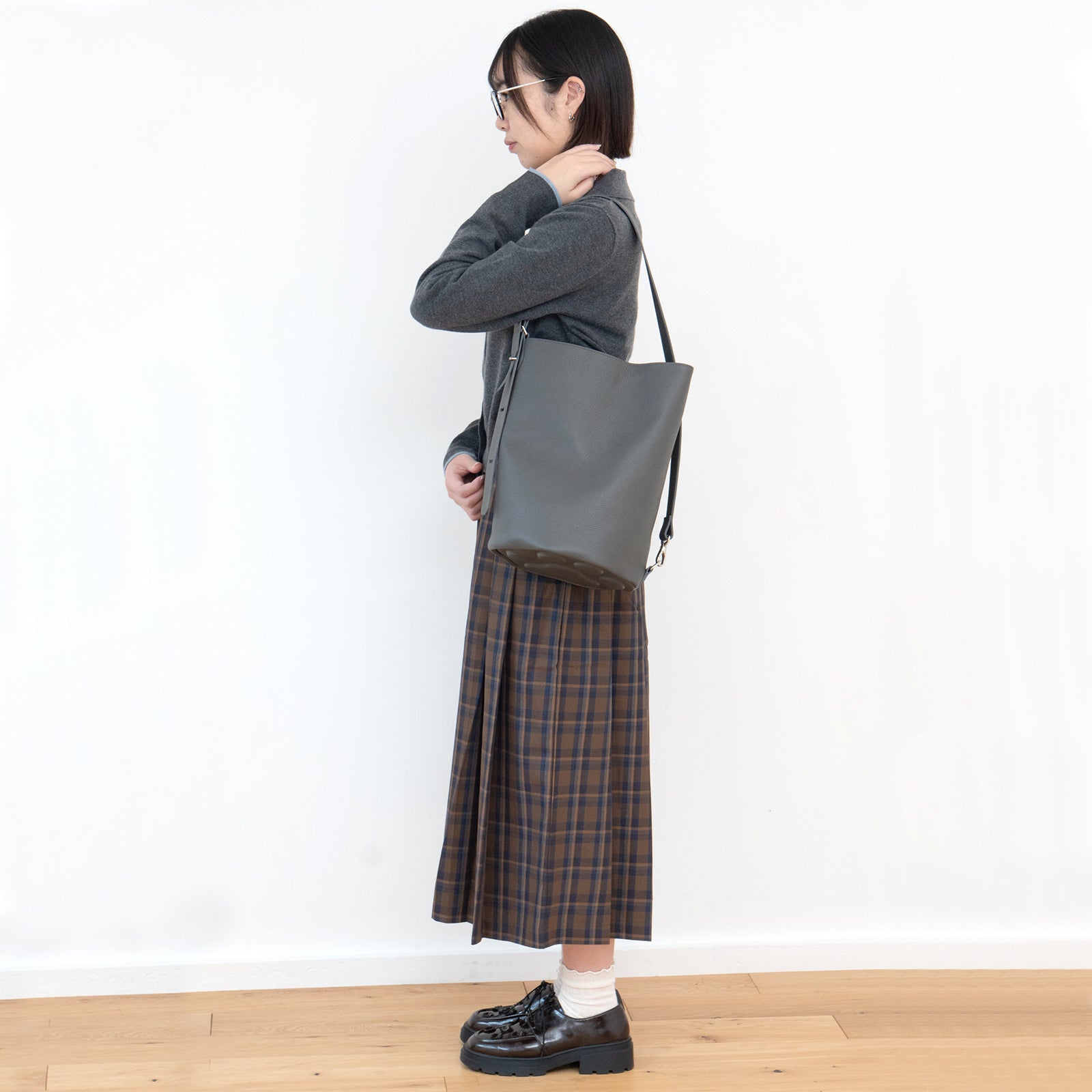 【11/21(金)22:00～ 26時間限定販売】【数量限定】3WAYバッグ PAW (パウ)    キュイール・マッシュ  /  グラファイト