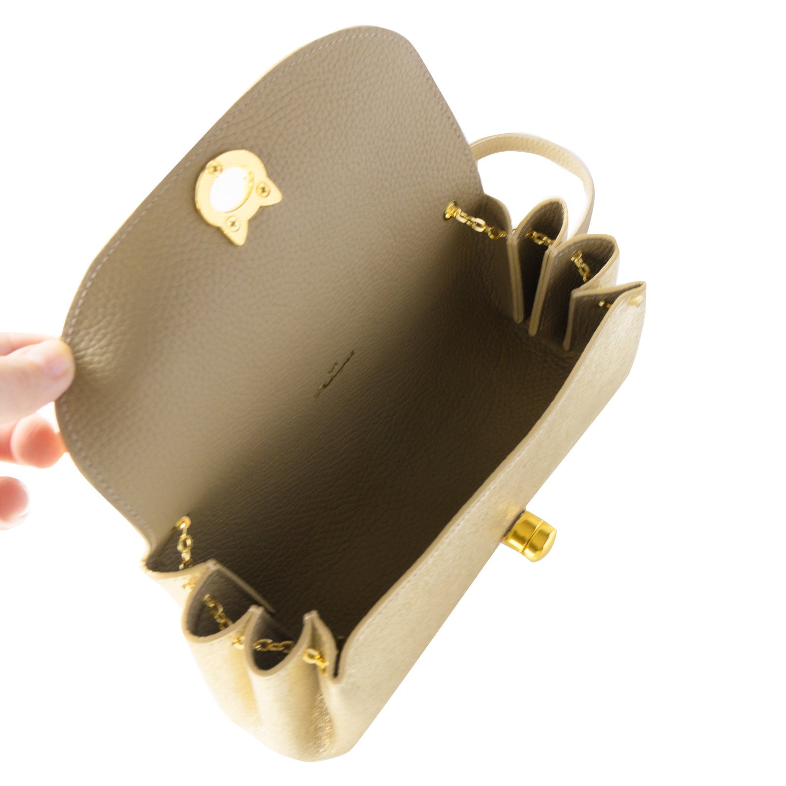 [1/1 (Wed) ~ 1/3 (Fri) 3-day limited time sale] Sparkling Shell Pochette CAT / Gold