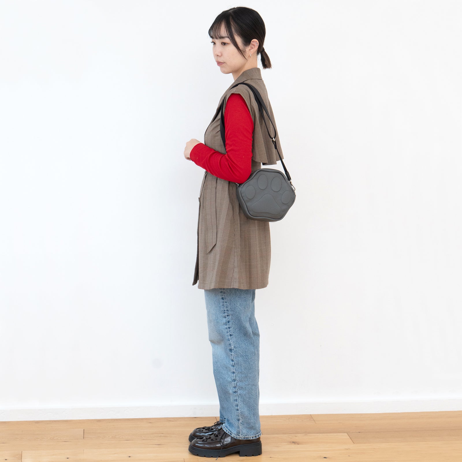 【11/21(金)22:00～ 26時間限定販売】【数量限定】PAWポシェット  キュイール・マッシュ  /  グラファイト