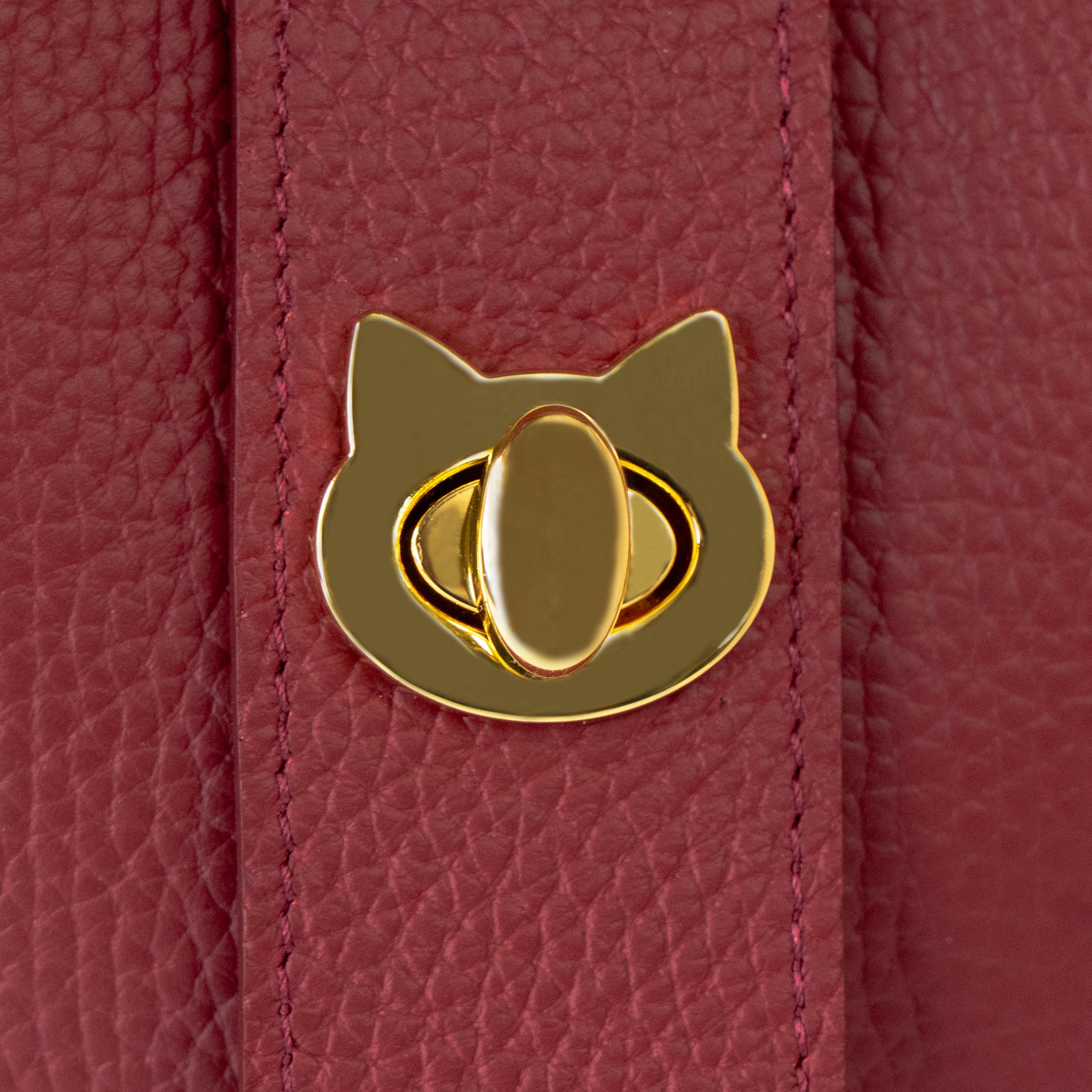 チェーンショルダー付きミニバッグ・PAW  (パウ)   / ボルドー