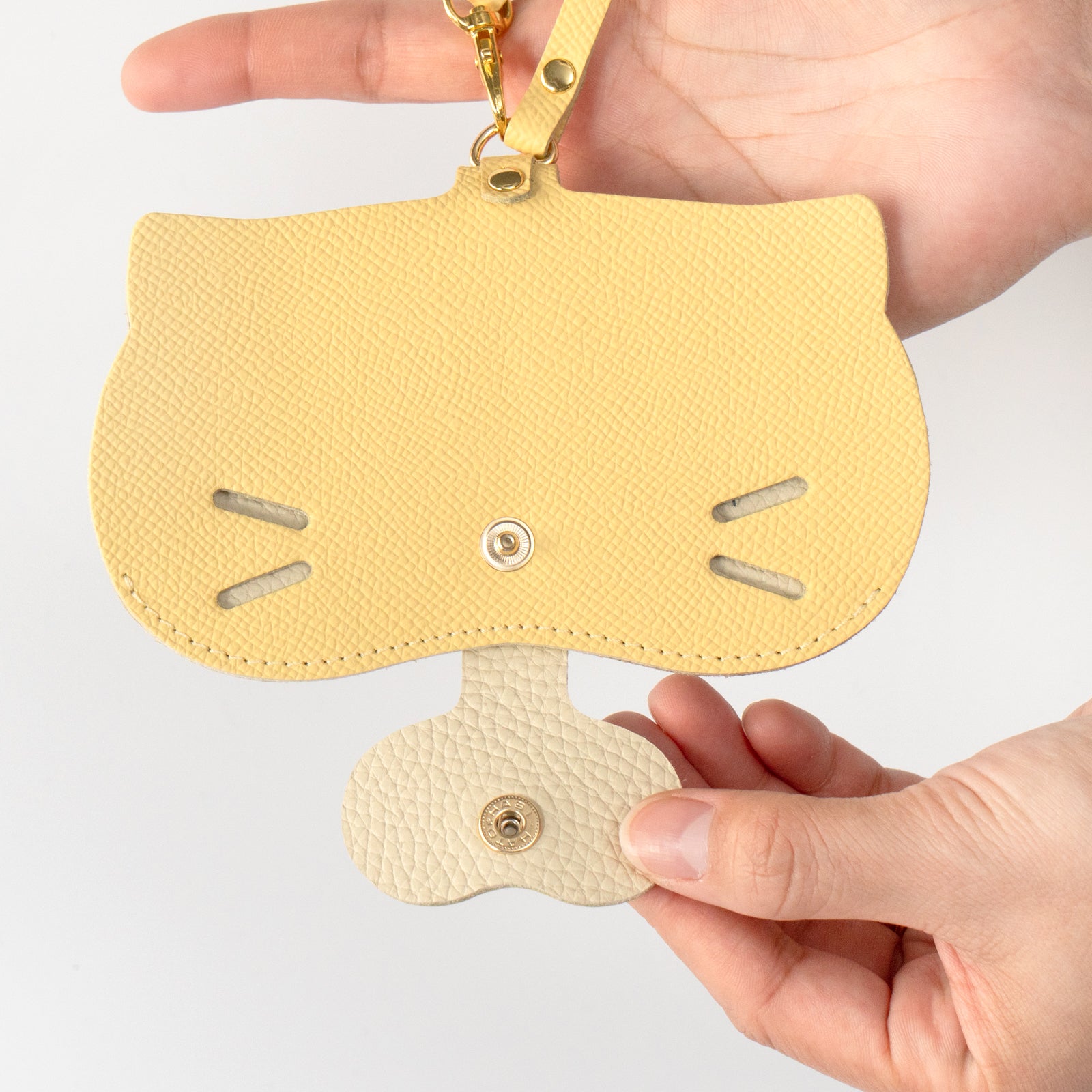 にゃんフェイス めがねケース   キュイール・ミネルバ  /  カナリア