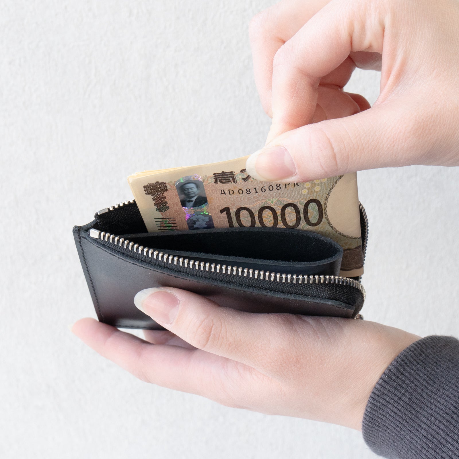 [1/22 (Wed) 1-day limited sale] Tomcat Fasnya Mini Wallet Kip Leather / Black