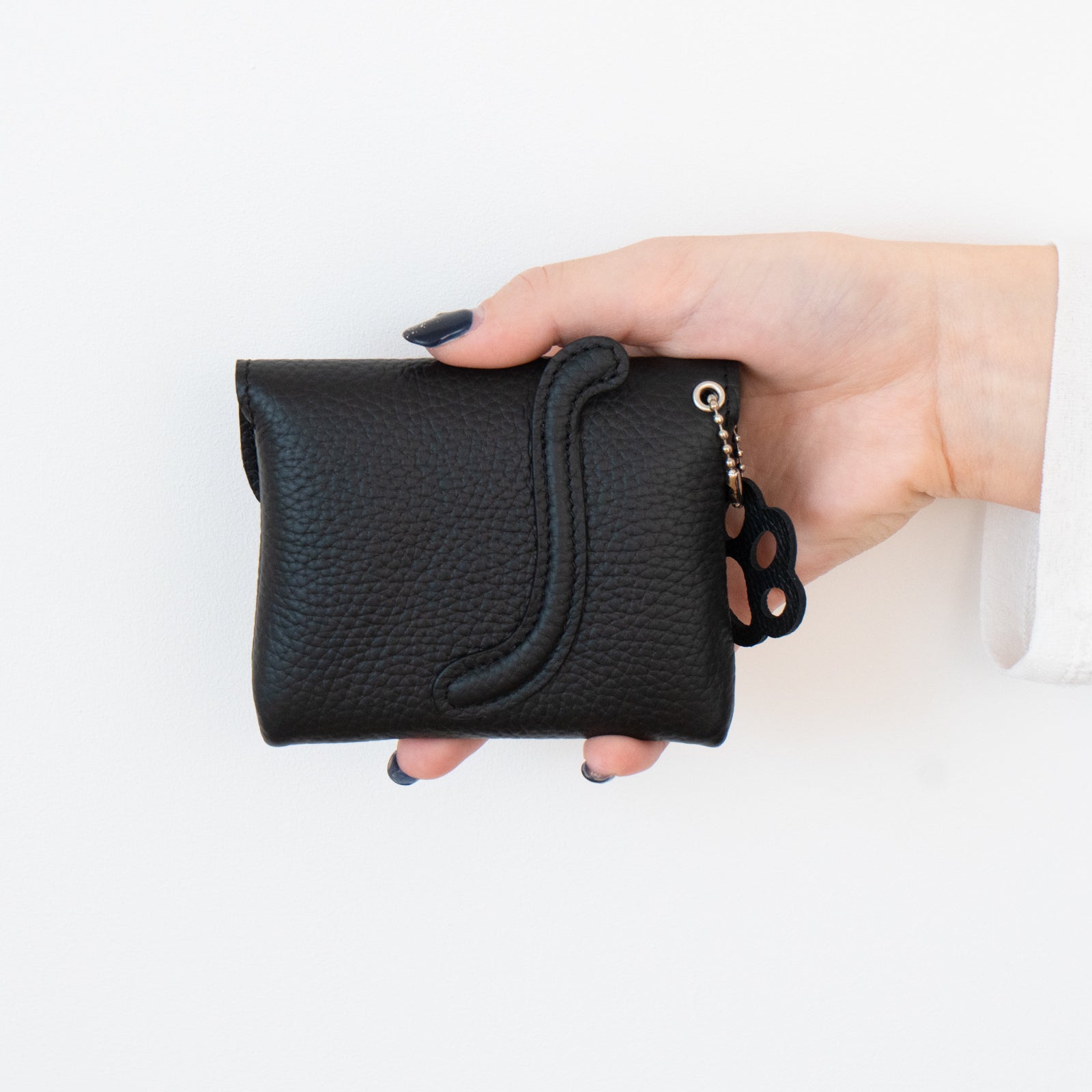 [復刻] フルーニャ スクエアポーチ　キュイール・マッシュ  /  ブラック