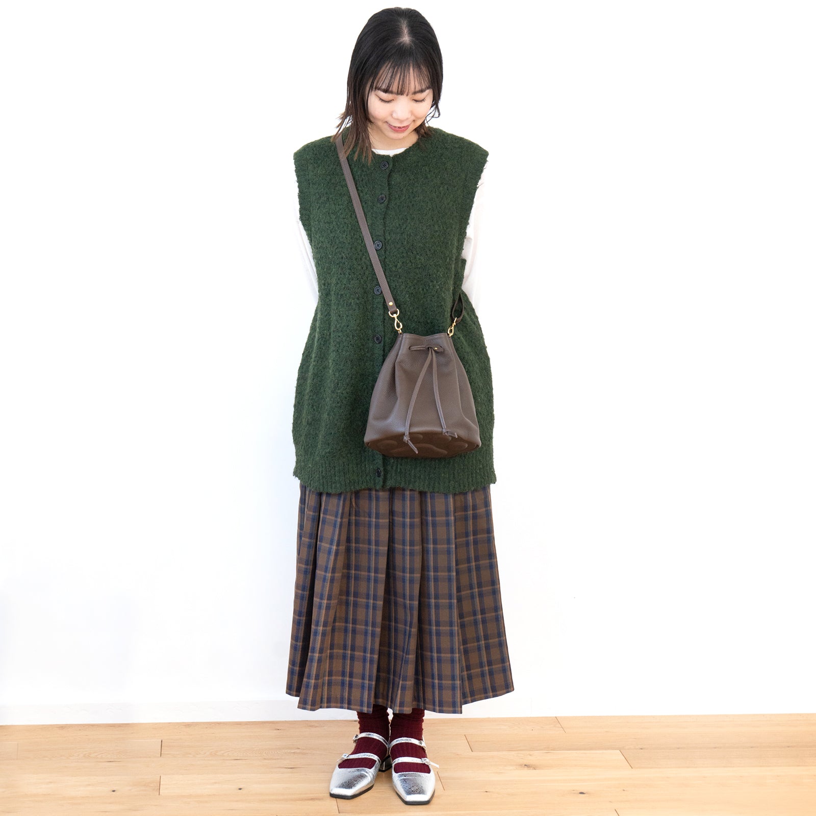 巾着ショルダーバッグ PAW  キュイール・マッシュ  /  チョコ