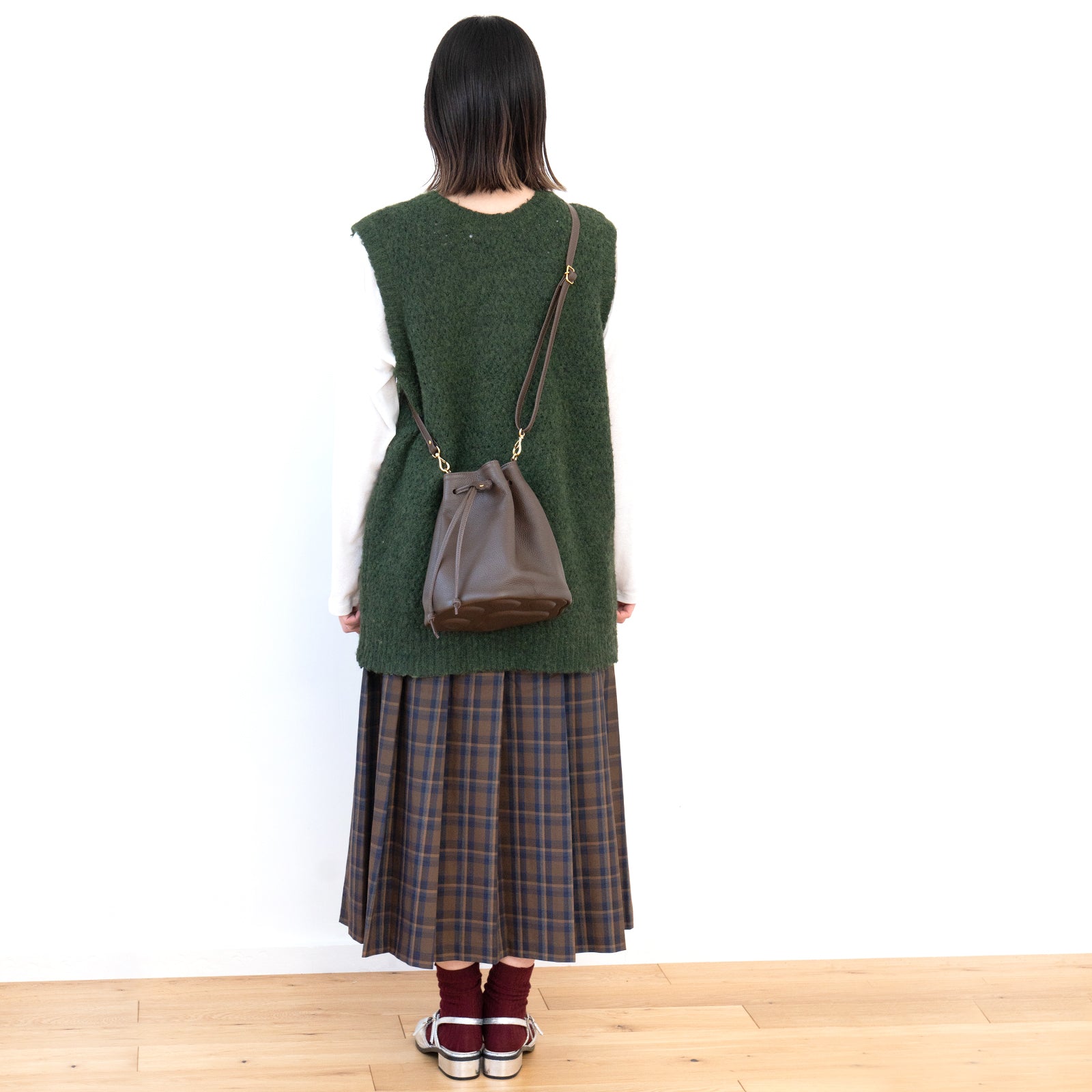 巾着ショルダーバッグ PAW  キュイール・マッシュ  /  チョコ