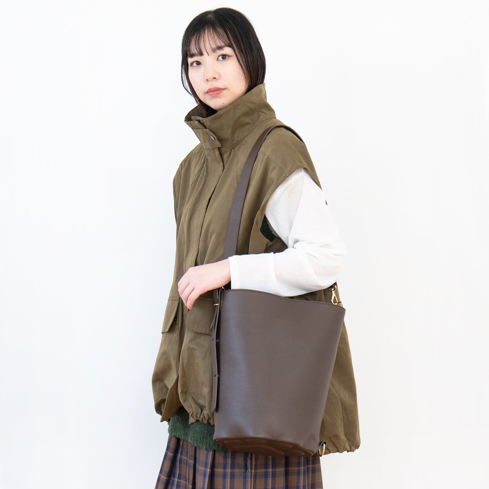 【1/30(金)〜2/14(土) 期間限定バレンタインSET 】3WAYバッグ PAW (パウ)    キュイール・マッシュ  /  チョコ　＋ ころにゃんチャーム ハート付き　SET