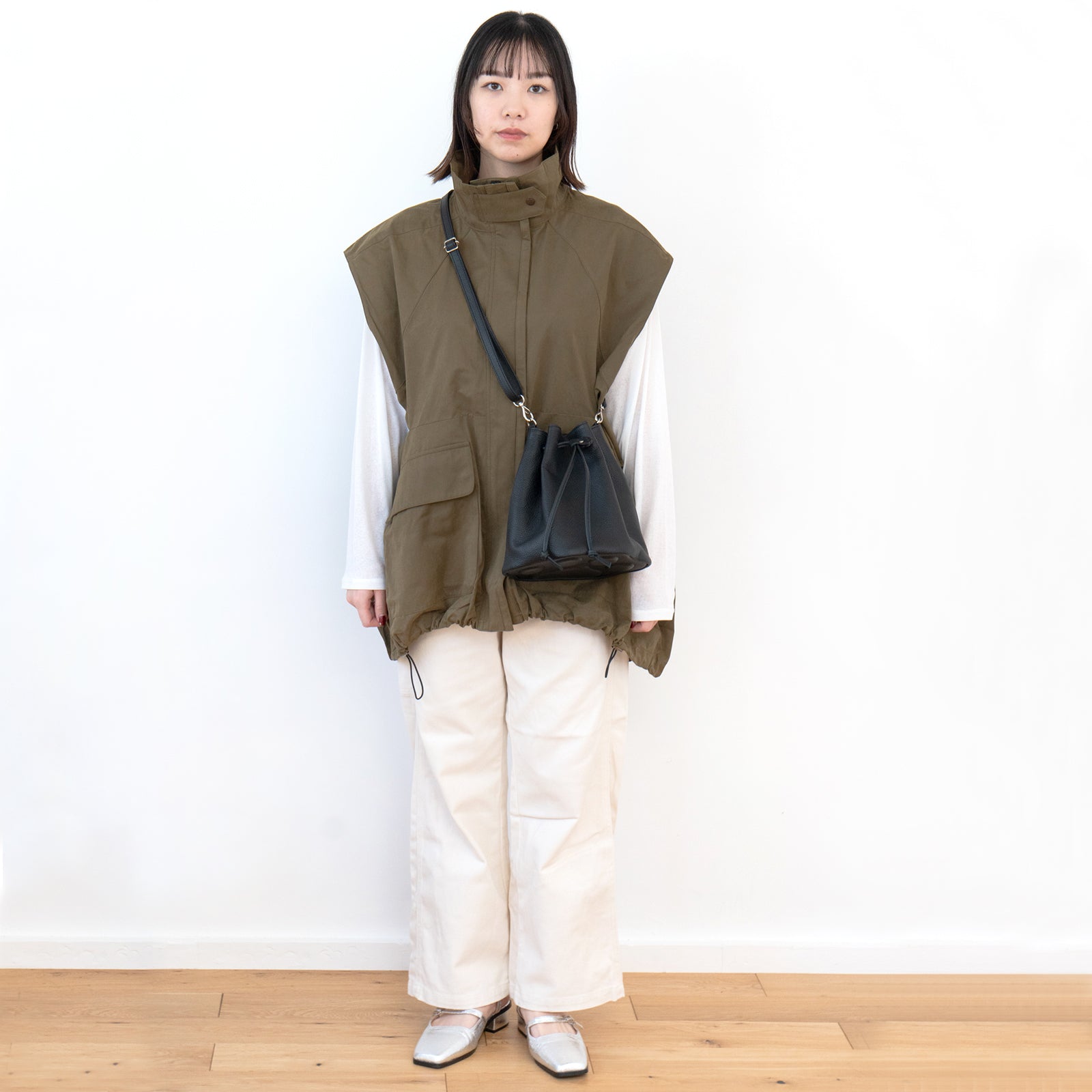 巾着ショルダーバッグ PAW  キュイール・マッシュ  /  ブラック [選べる金具]