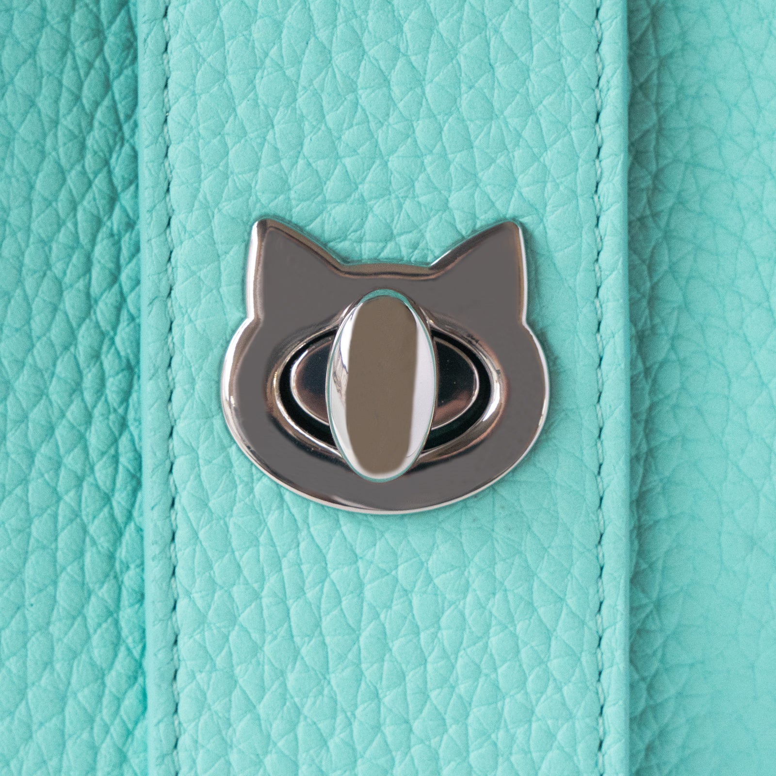 [On sale for one day only on Saturday, February 22nd] [Limited quantities] Baguette bag PAW with paw charm Taurillon Clemence / Tiffany Blue