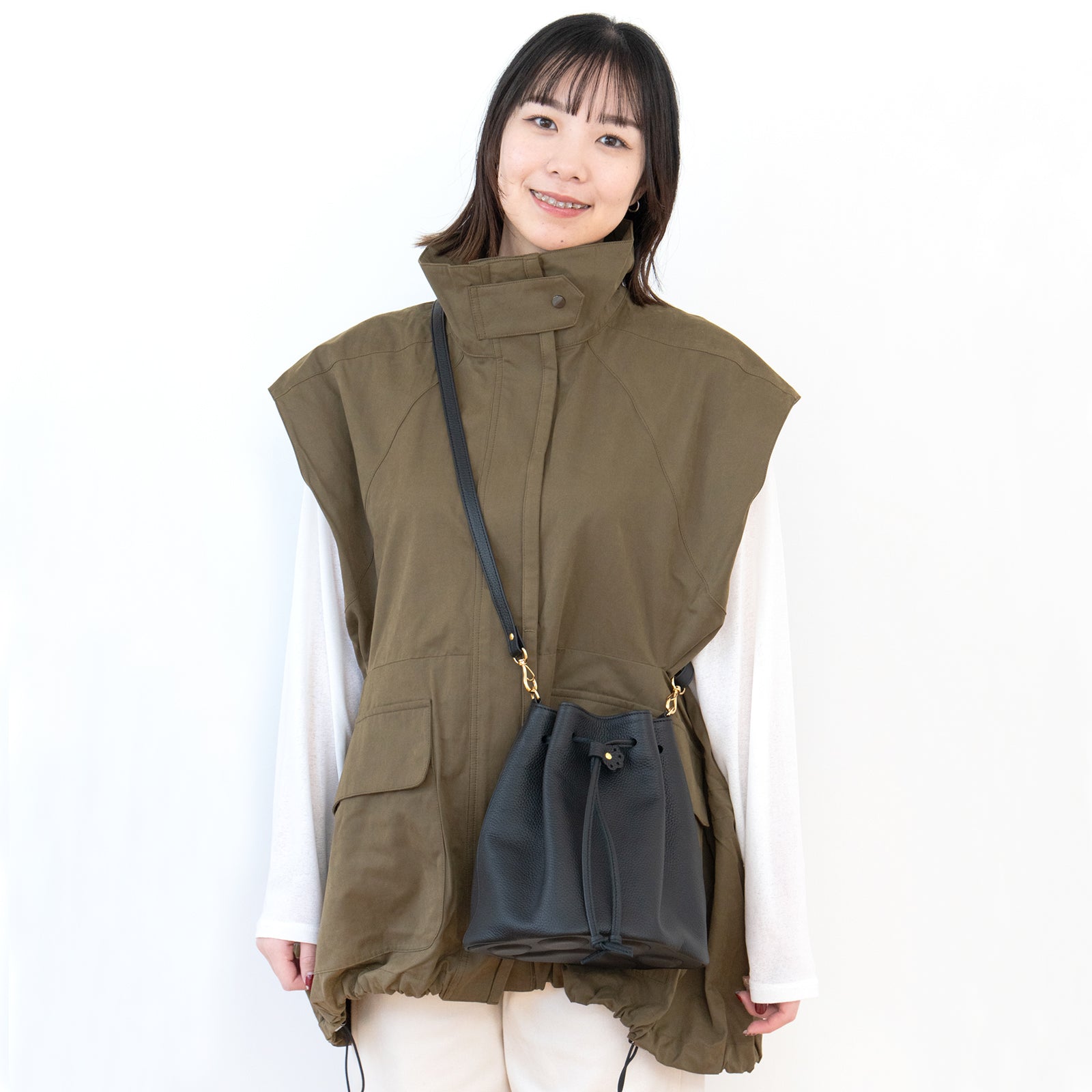 巾着ショルダーバッグ PAW  キュイール・マッシュ  /  ブラック [選べる金具]