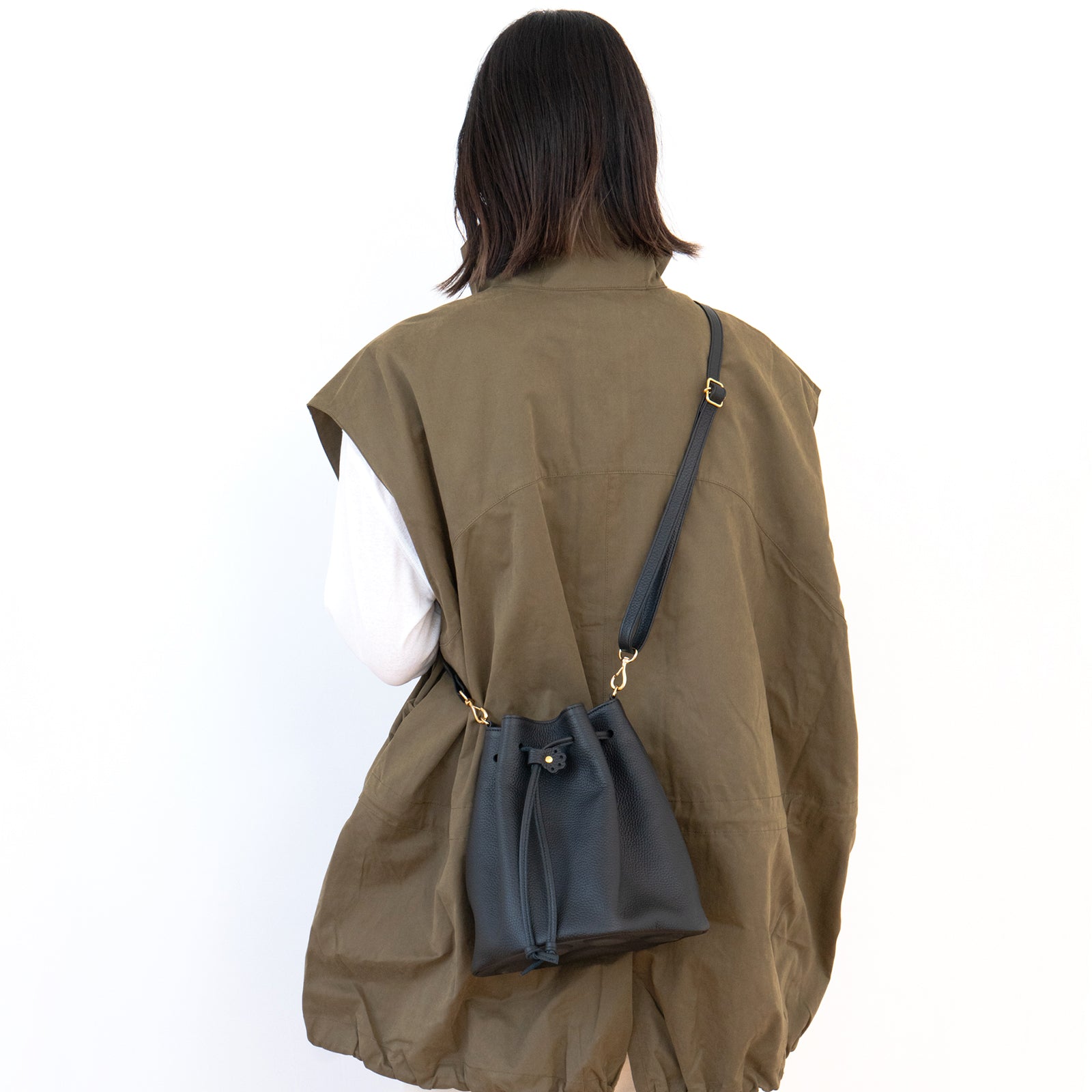 巾着ショルダーバッグ PAW  キュイール・マッシュ  /  ブラック [選べる金具]