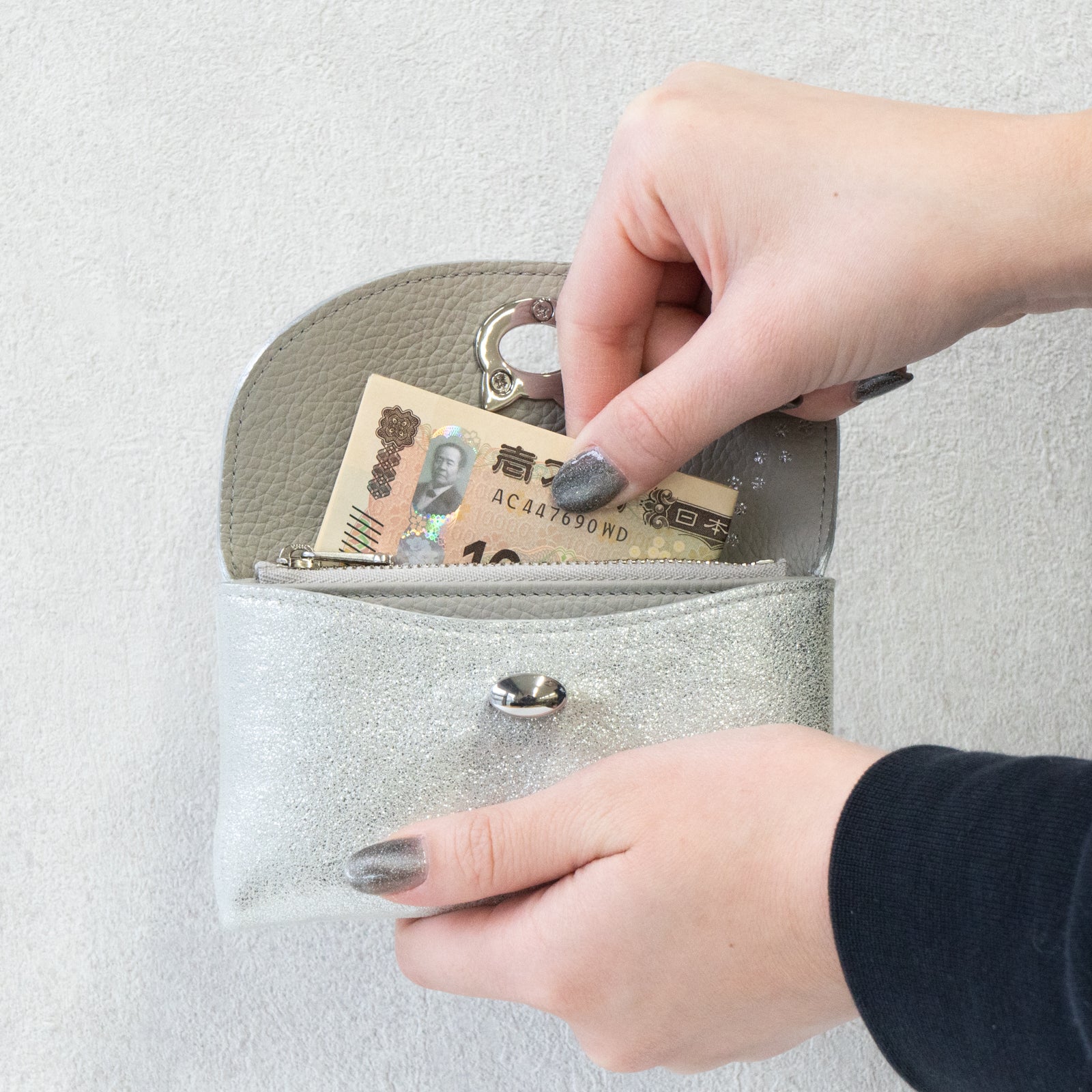 [On sale for one day only on Saturday, February 8th] Sparkly Flap Wallet - Furnya Medium / Silver