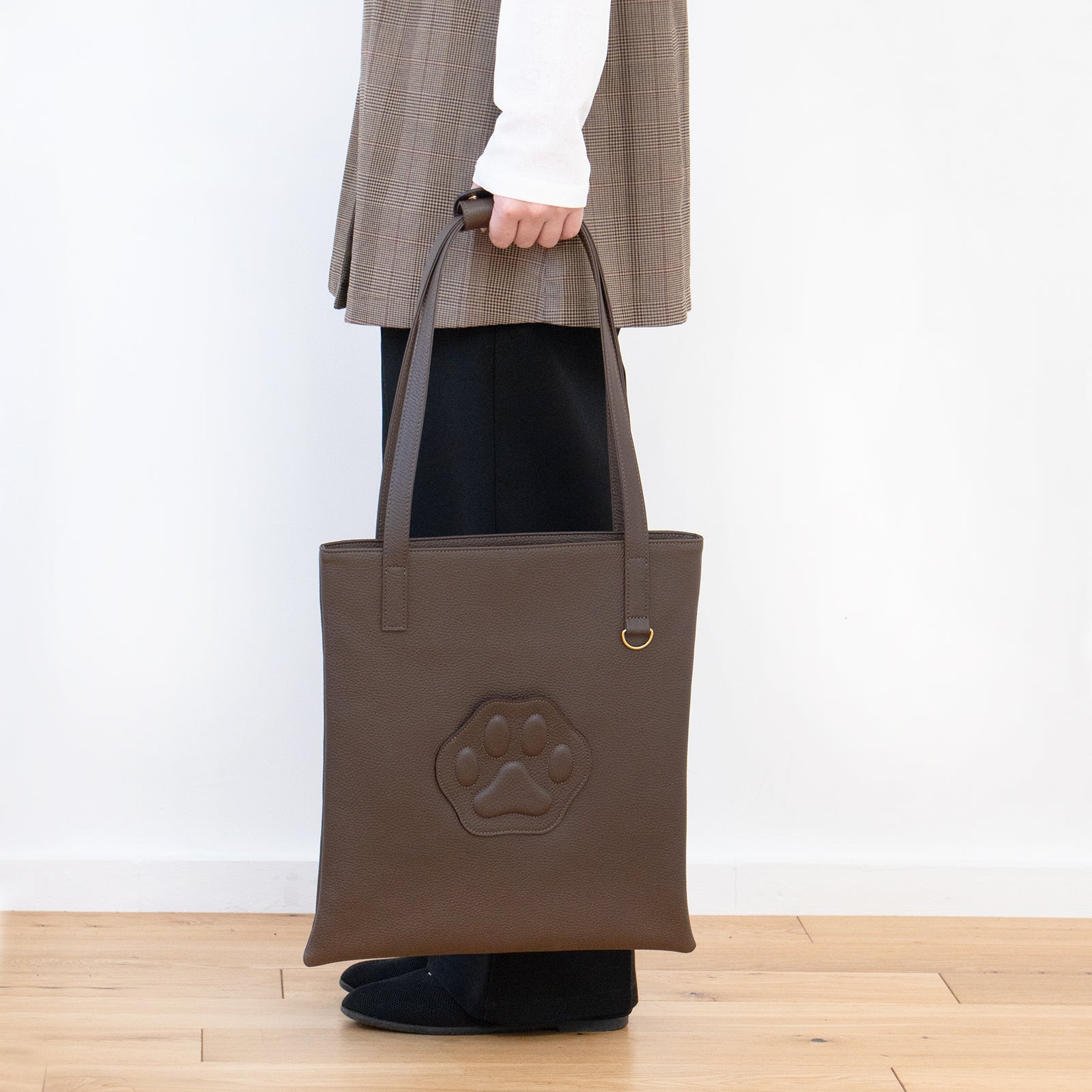 A4トートバッグ PAW　キュイール・マッシュ  /  チョコ