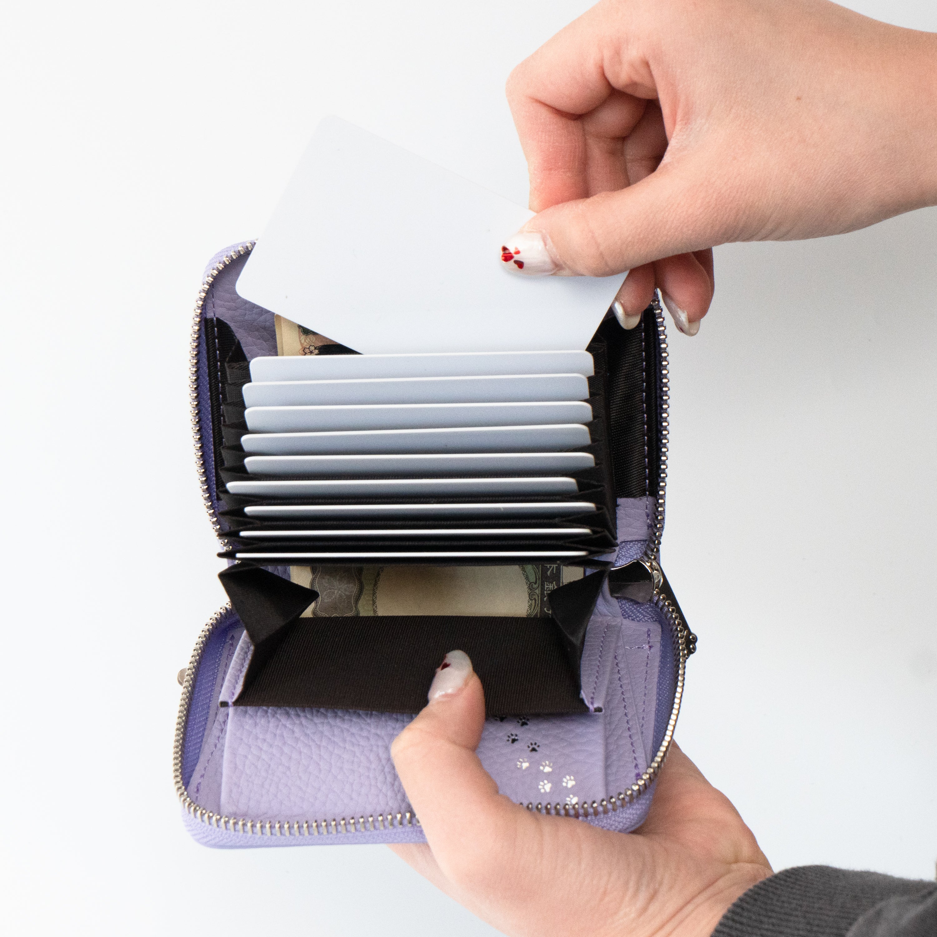 PAWラウンドファスナーミドル財布    キュイール・マッシュ  /  ラベンダー