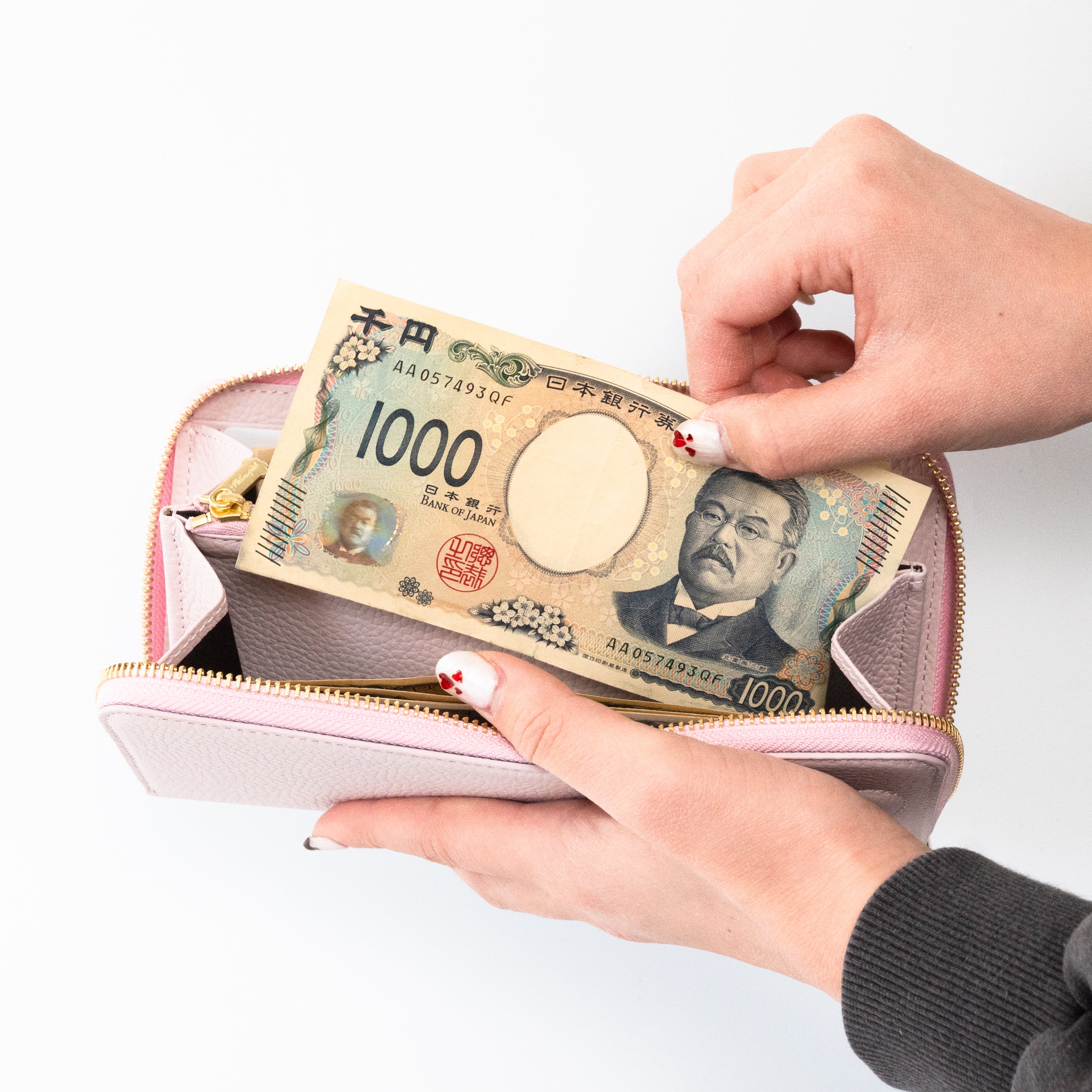 PAWラウンドファスナー長財布   キュイール・マッシュ  /  モーヴシルヴェスティン