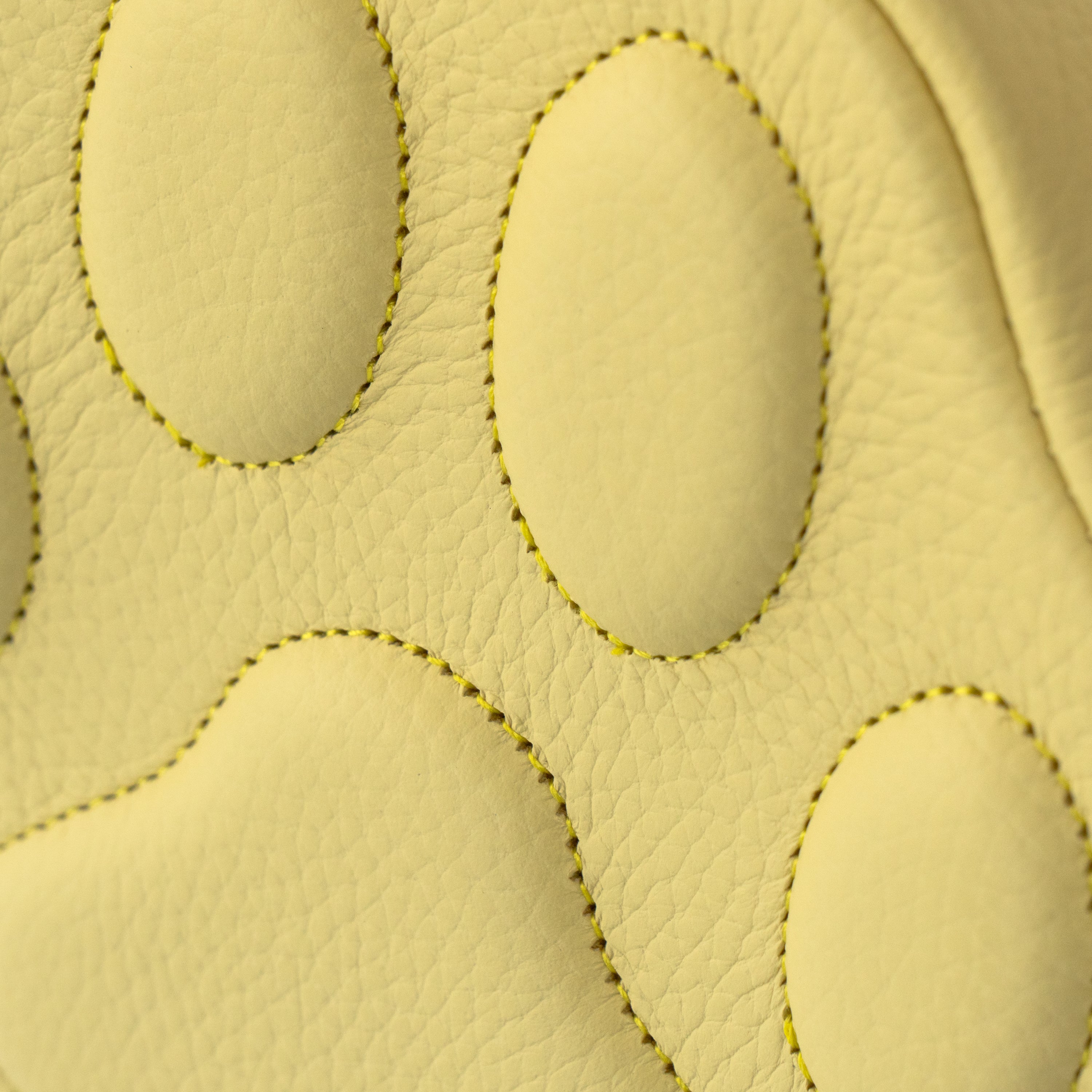 【3/20(金)20:00～ 数量限定】【さくらねこの日特別SET】　チェーンショルダー付きミニバッグ・PAW  (パウ)   さくらねこチャームSET  / ジョーヌプッサン