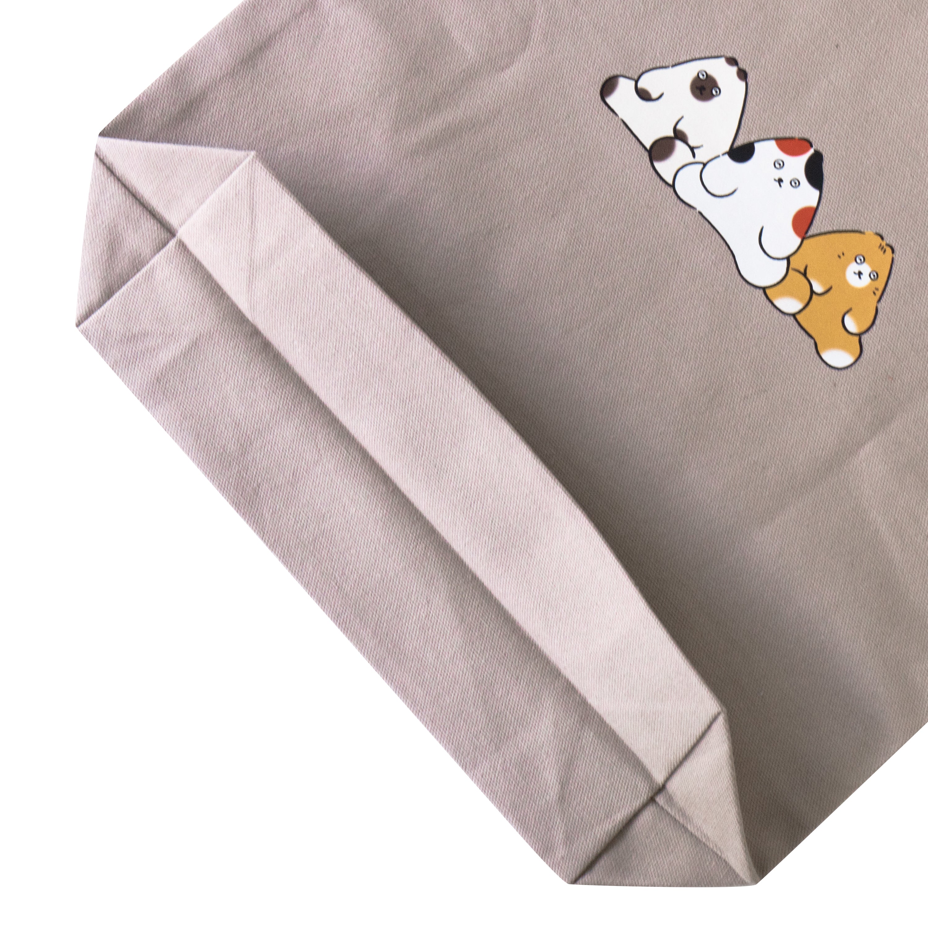 【期間限定：3月20日(金)22:00～22日(日)】にゃんぺんトートバッグ・M  [仲良し3にゃんぺんず]  /  グレージュ