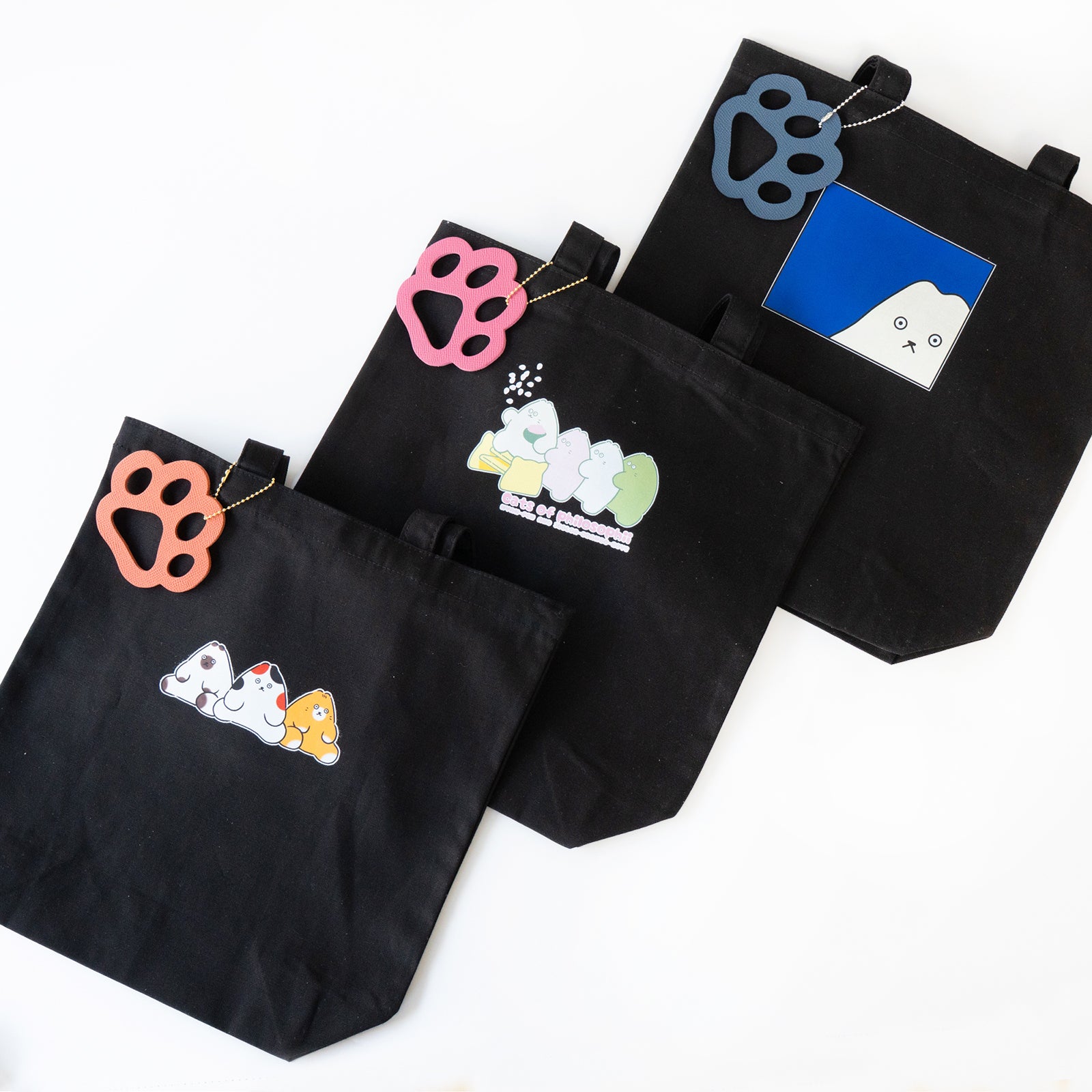 【期間限定：3月20日(金)22:00～22日(日)】にゃんぺんトートバッグ・M  [仲良し3にゃんぺんず]  /  ブラック