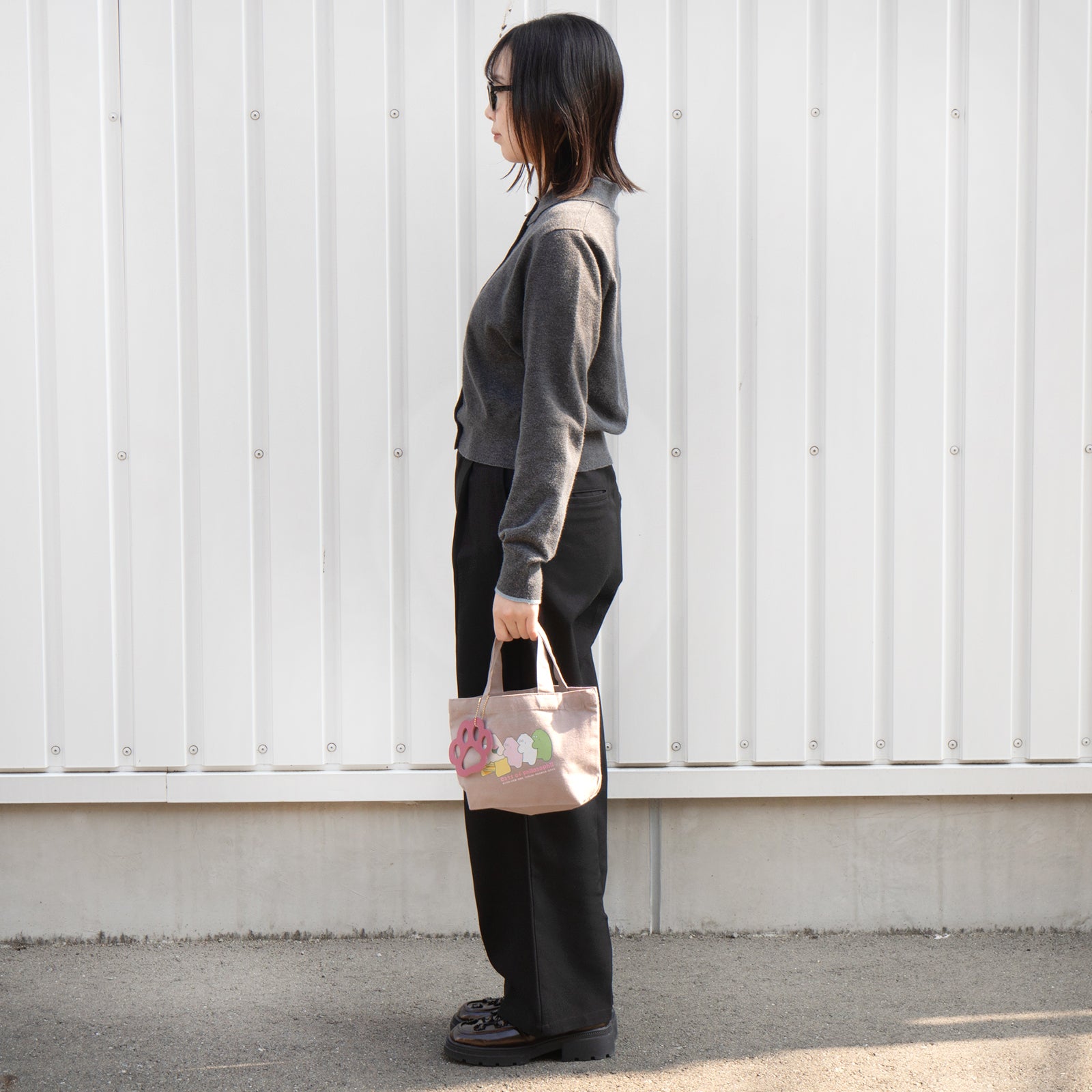 【期間限定：3月20日(金)22:00～22日(日)】にゃんぺんトートバッグ・S  [にゃんぺん＆おだんごBOYS]  /  グレージュ