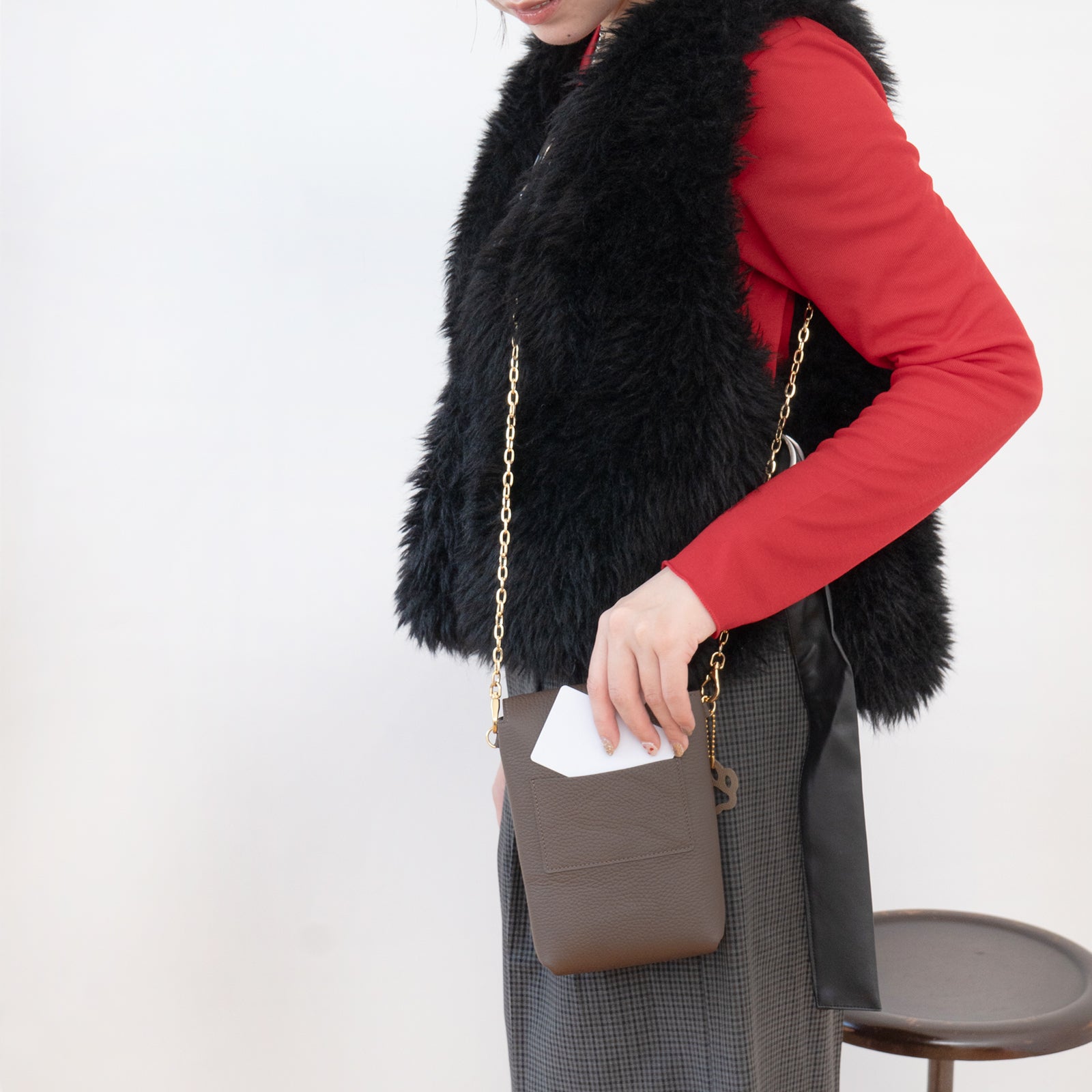 フルーニャスマホポシェット   キュイール・マッシュ  /  チョコ