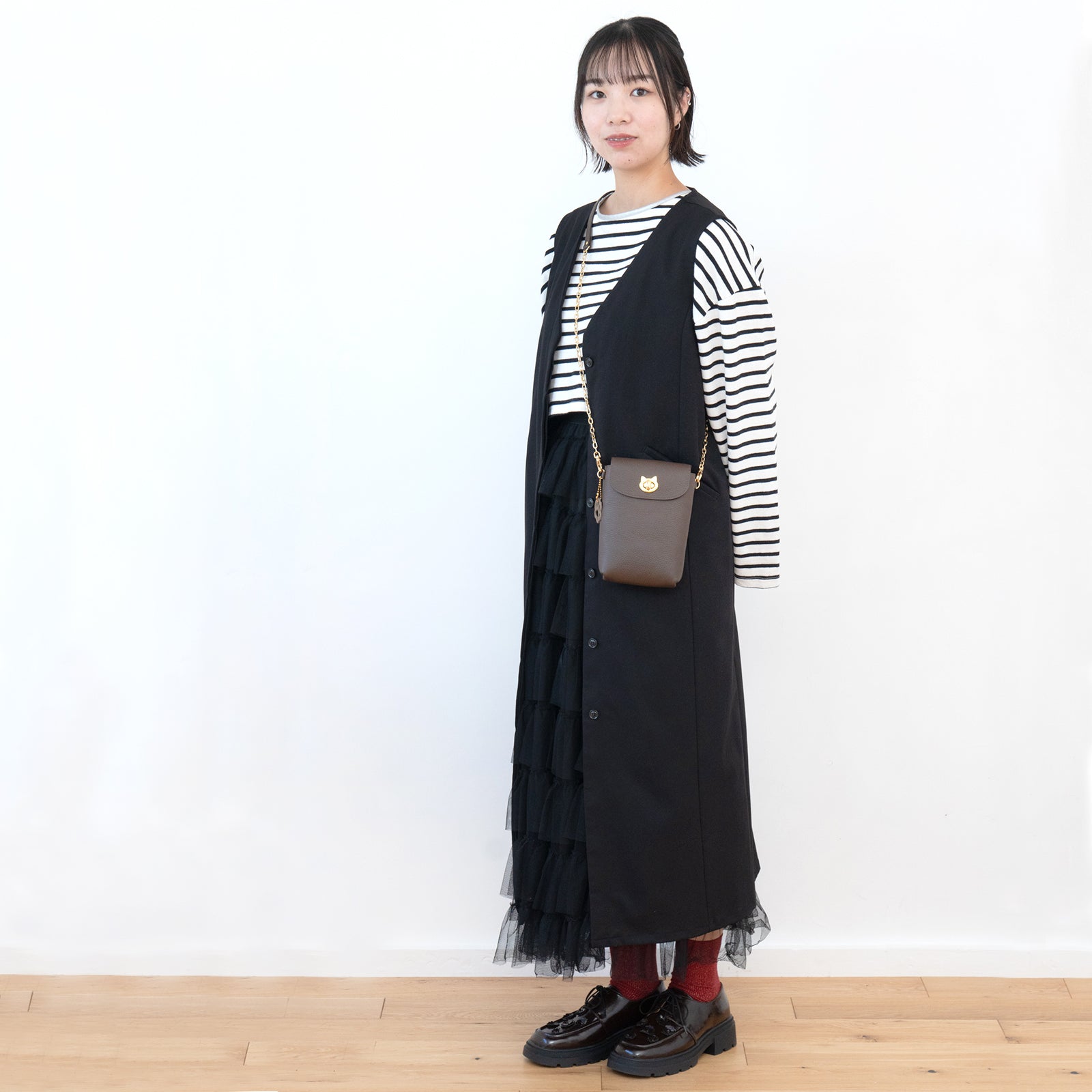 フルーニャスマホポシェット   キュイール・マッシュ  /  チョコ