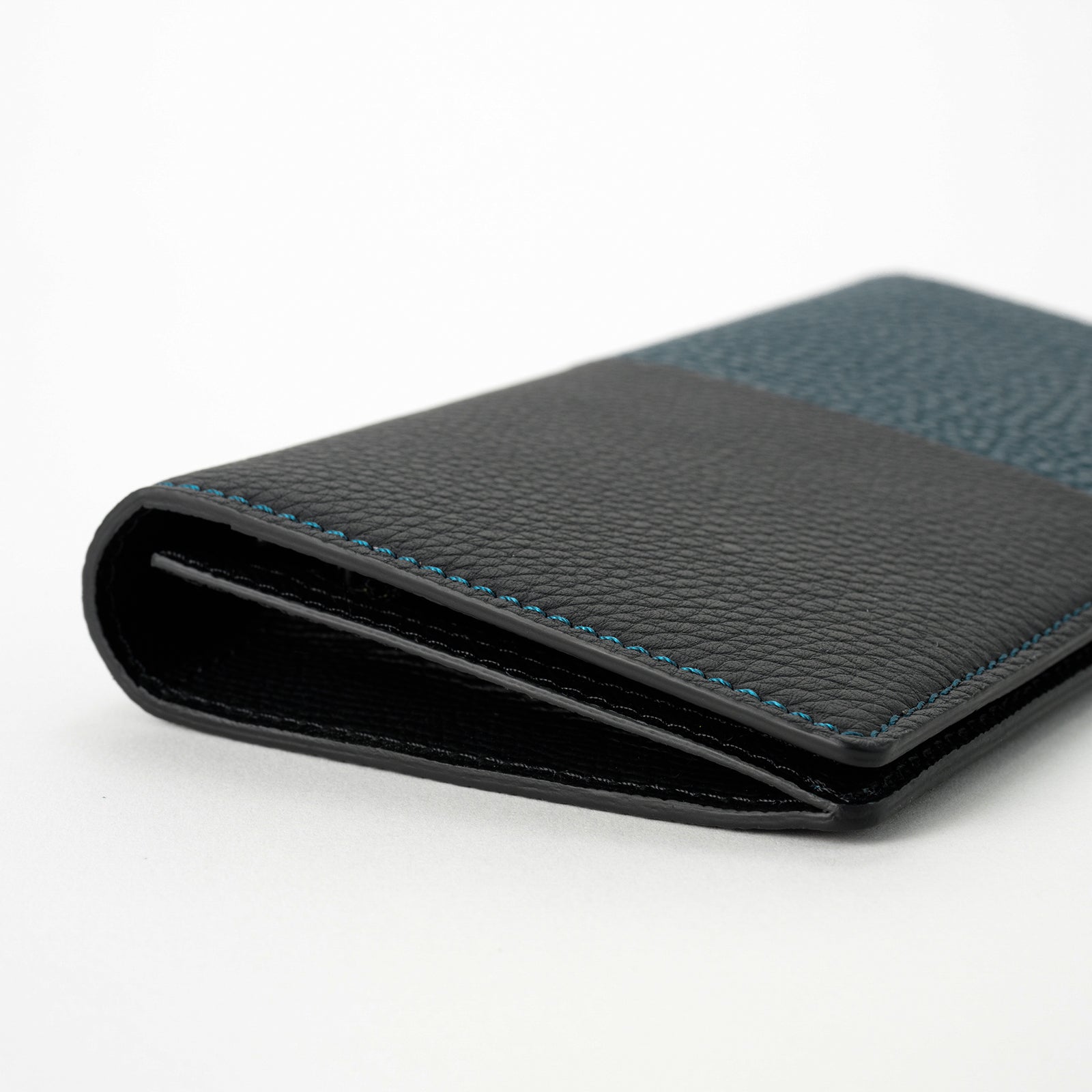 Bicolor bamboo gusset long wallet Togo leather